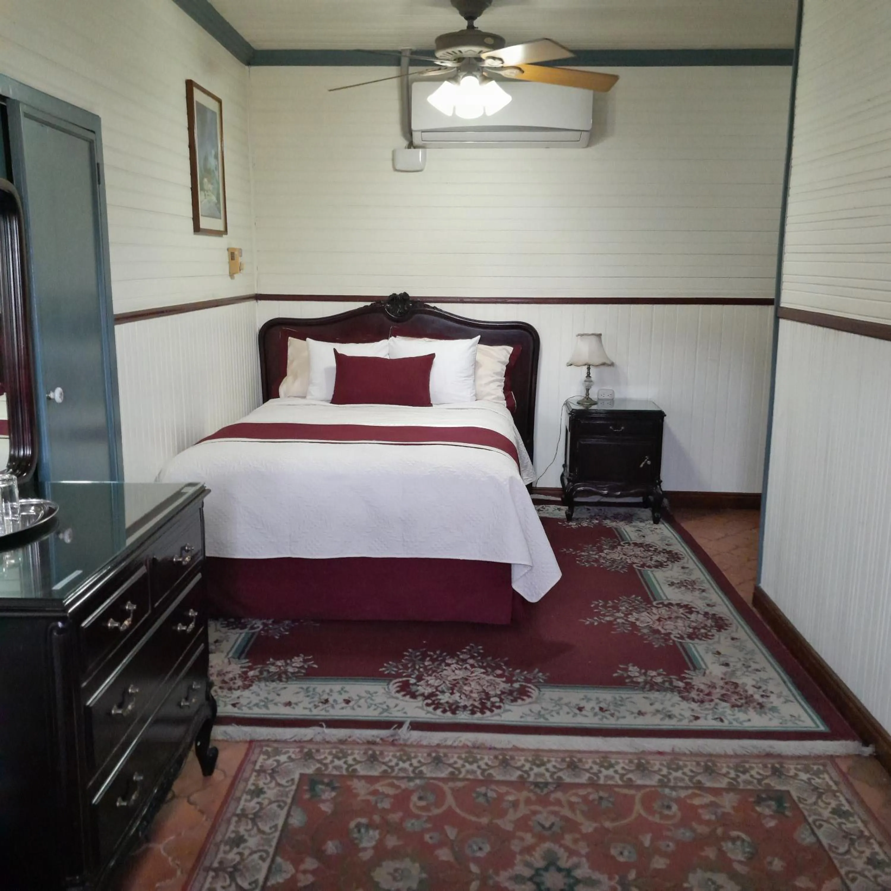 Bedroom, Bed in Hotel Santo Tomas / Historical Property