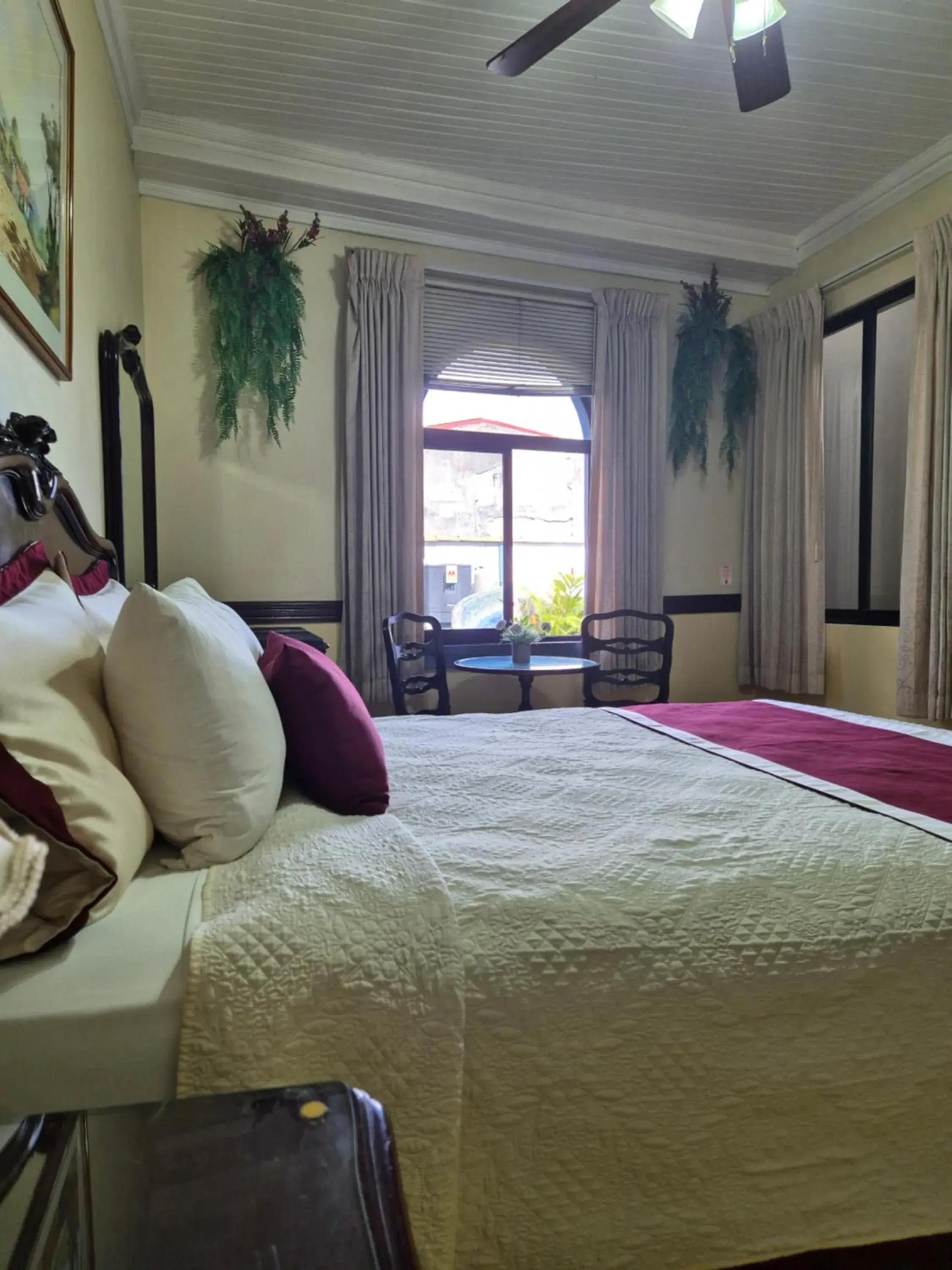 Standard Queen Room in Hotel Santo Tomas / Historical Property Standard Queen Room in Hotel Santo Tomas / Historical Property