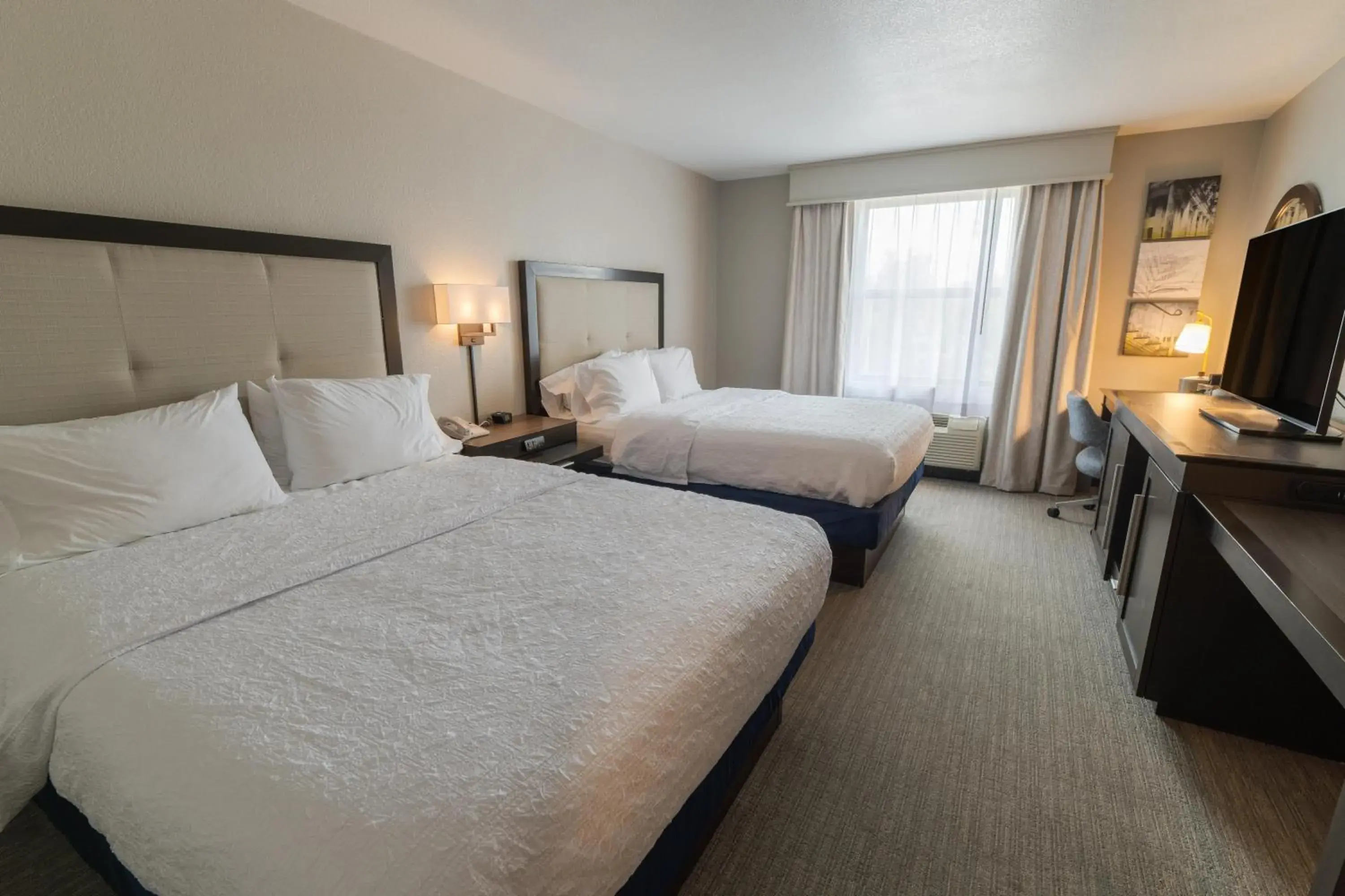 Queen Room with Two Queen Beds - Mobility Access/Non-Smoking in Hampton Inn & Suites-Florence Downtown Queen Room with Two Queen Beds - Mobility Access/Non-Smoking in Hampton Inn & Suites-Florence Downtown