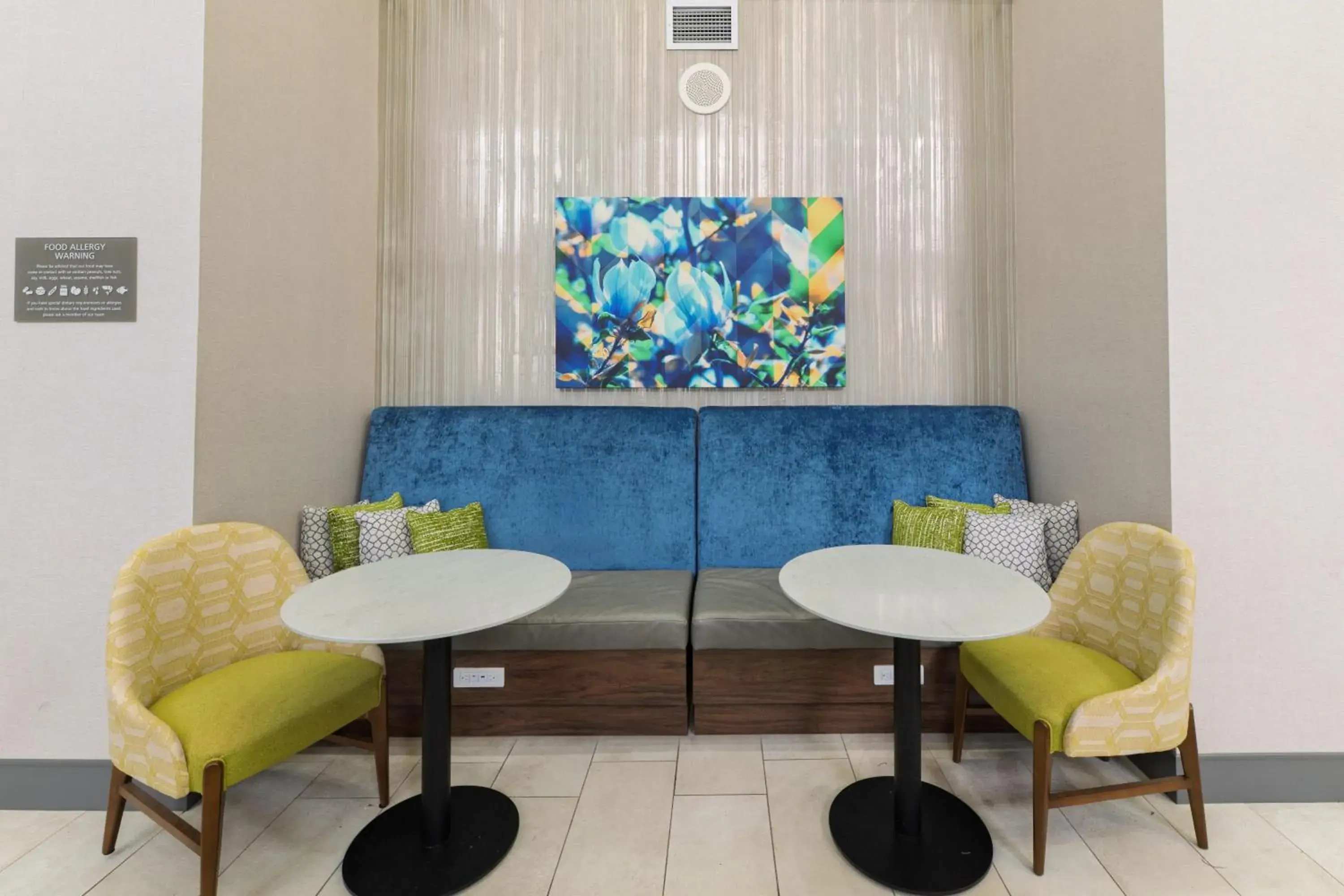 Lobby or reception in Hampton Inn & Suites-Florence Downtown Lobby or reception in Hampton Inn & Suites-Florence Downtown