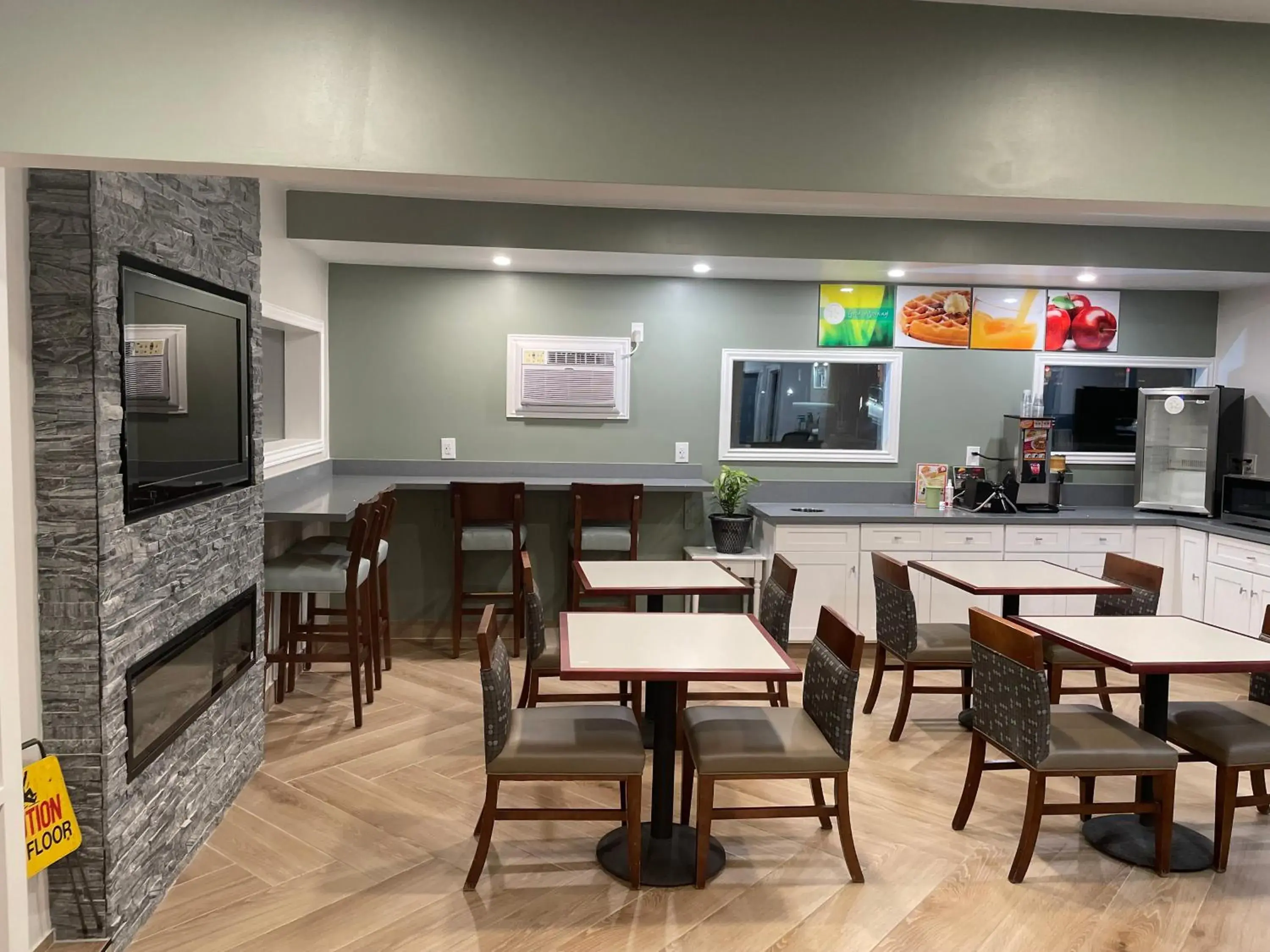 Breakfast in Quality Inn Durango Breakfast in Quality Inn Durango