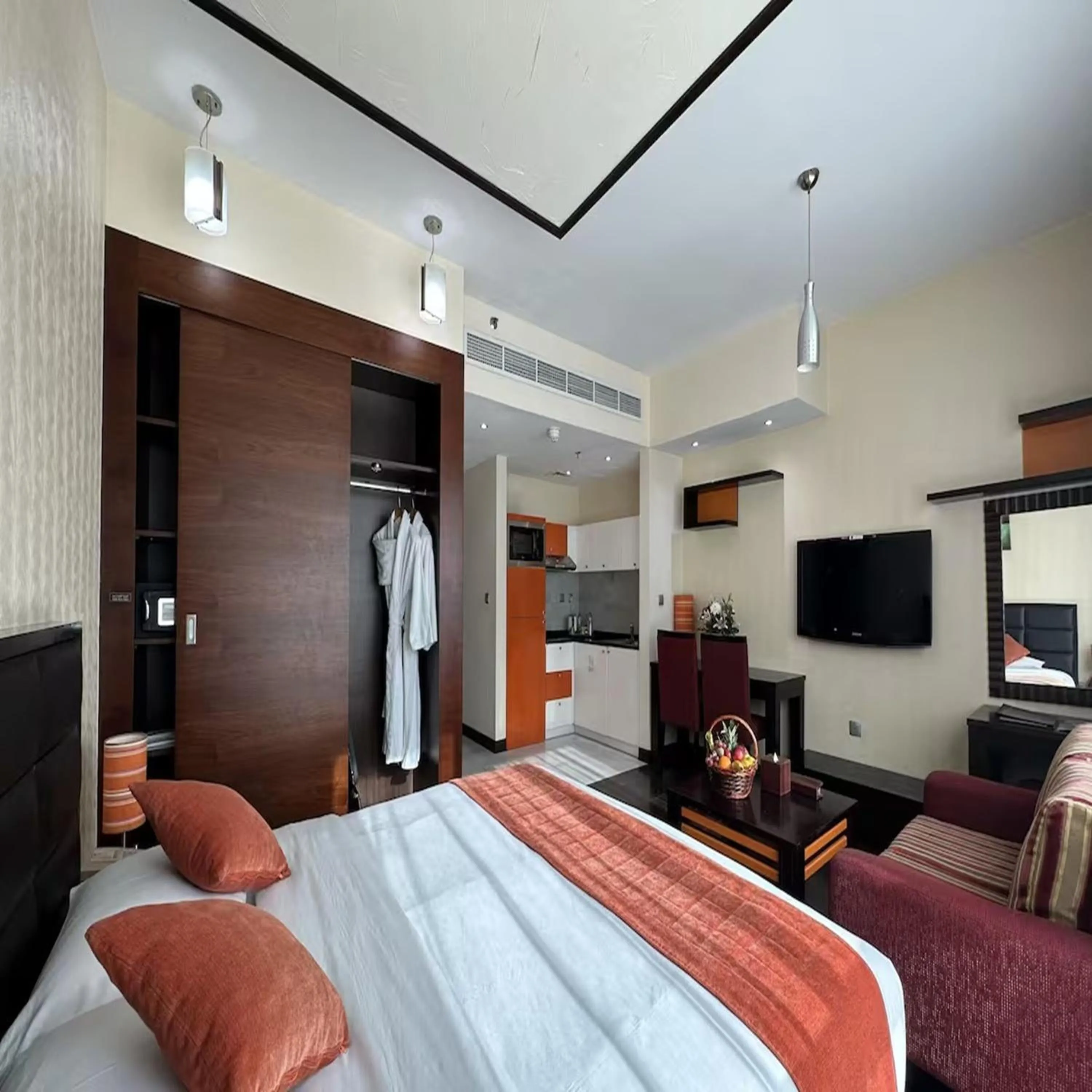 Coffee/tea facilities, Bed in Sunday Marina View Hotel Apartments