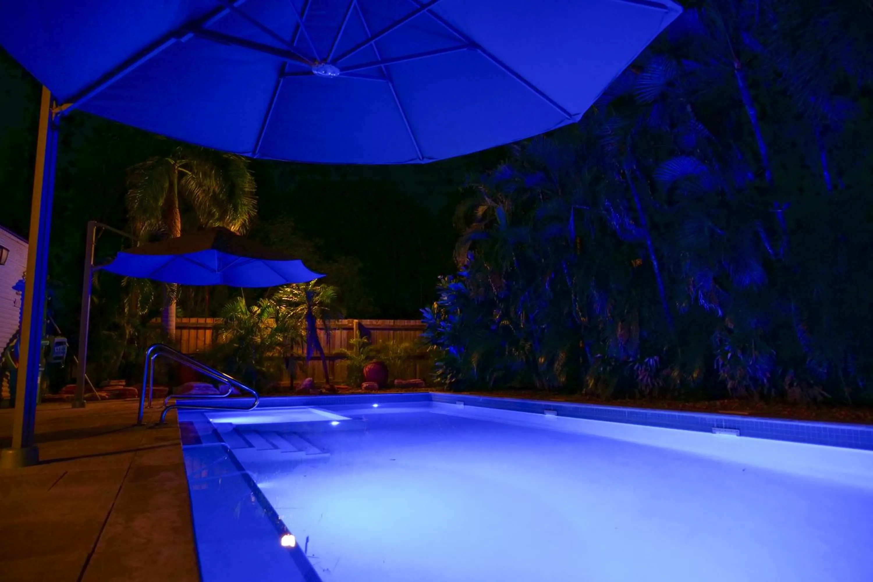 Cocos Beach Bungalows