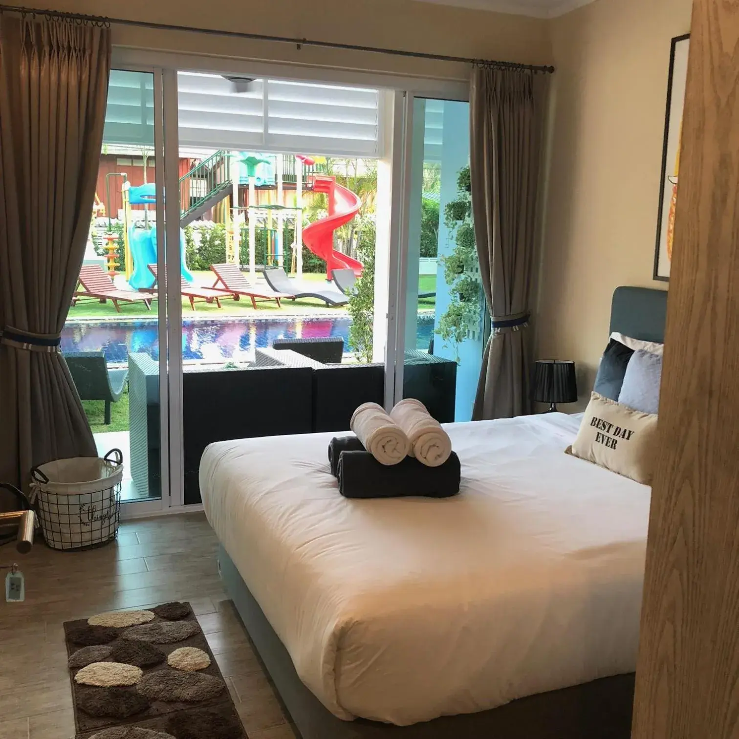 Bed in Surf and Sand Resort Bed in Surf and Sand Resort