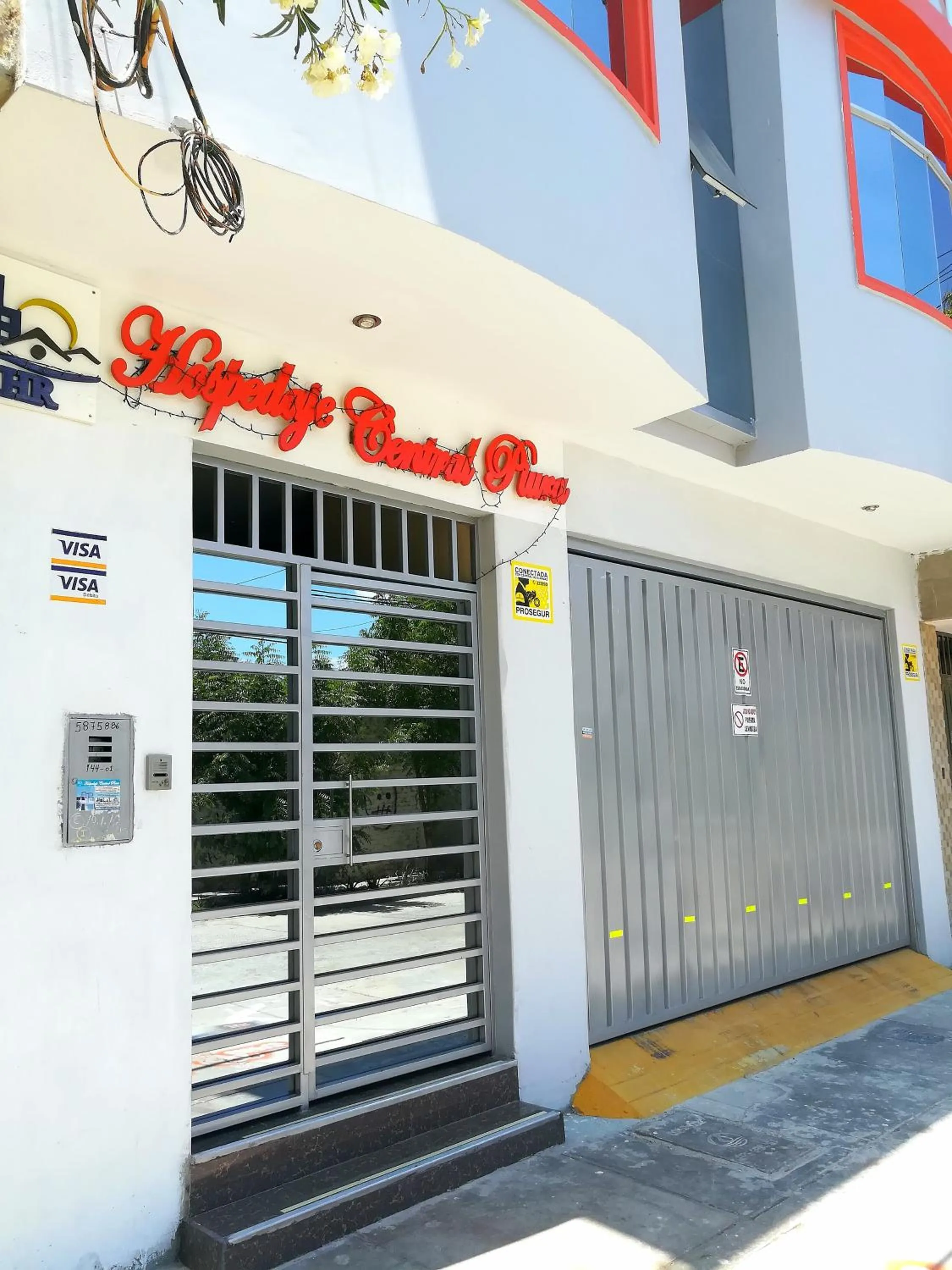 Facade/entrance in Hospedaje Central Piura