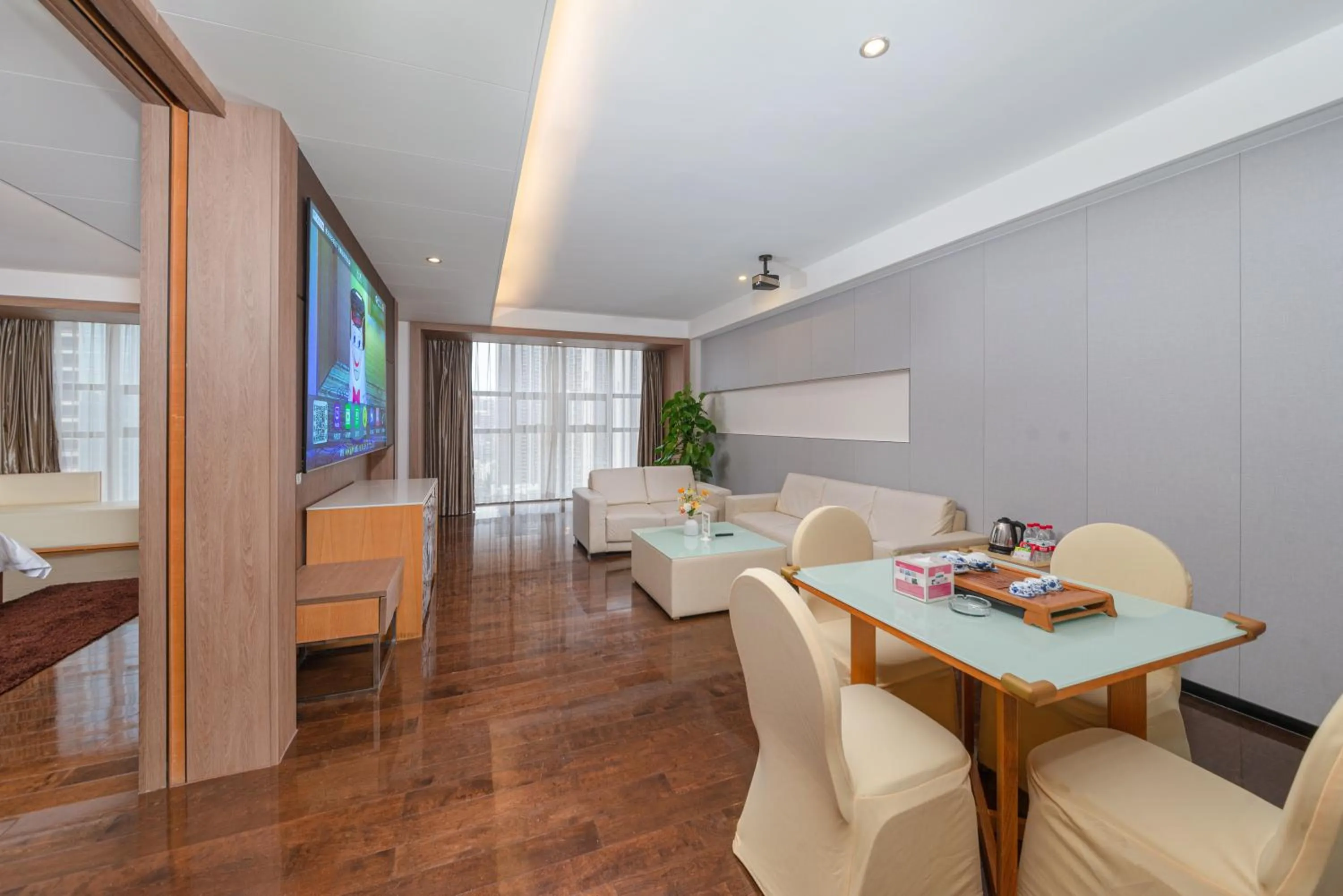 Shenzhen Ramada Plaza, North Railway Station