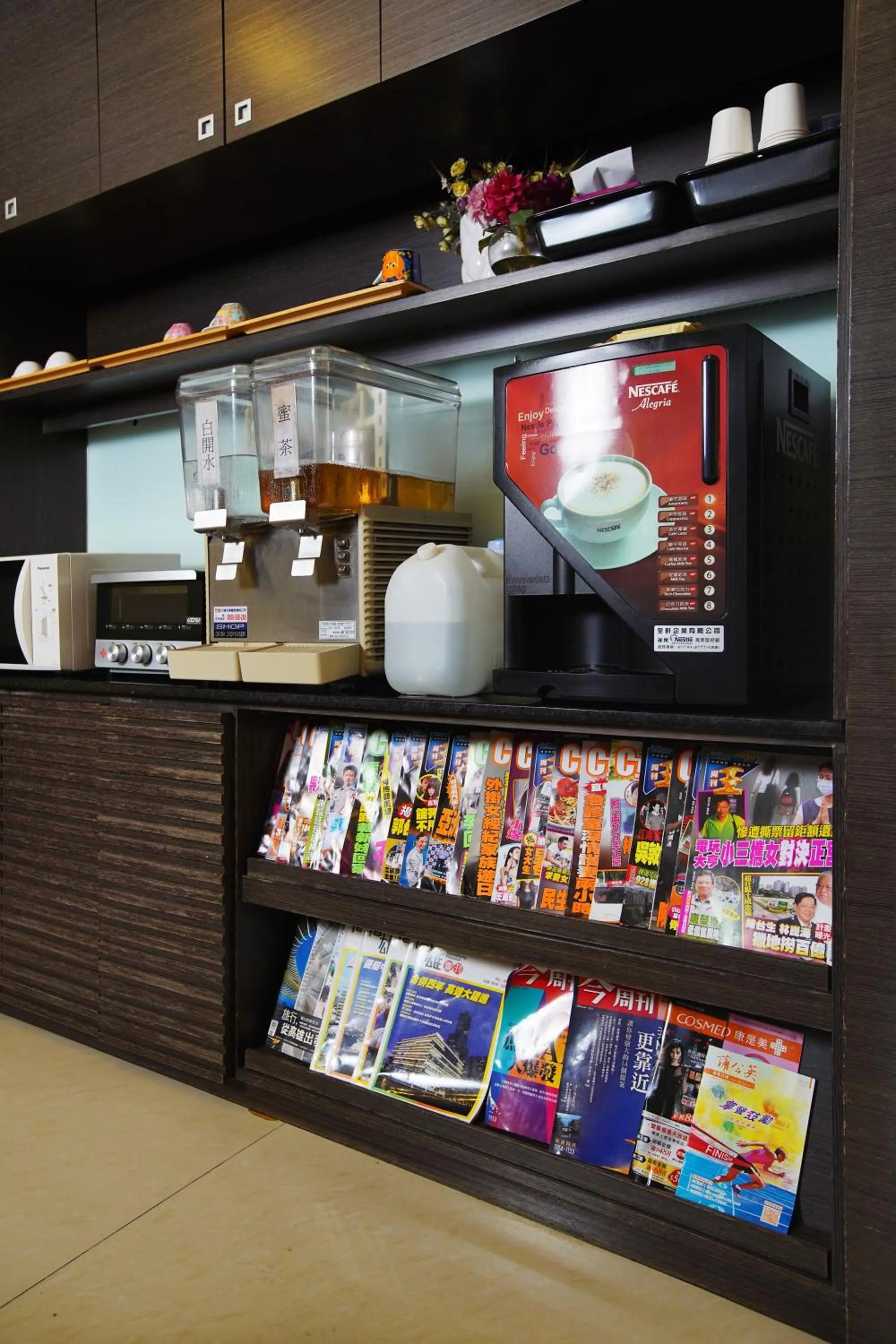 Non alcoholic drinks in Happy Hotel