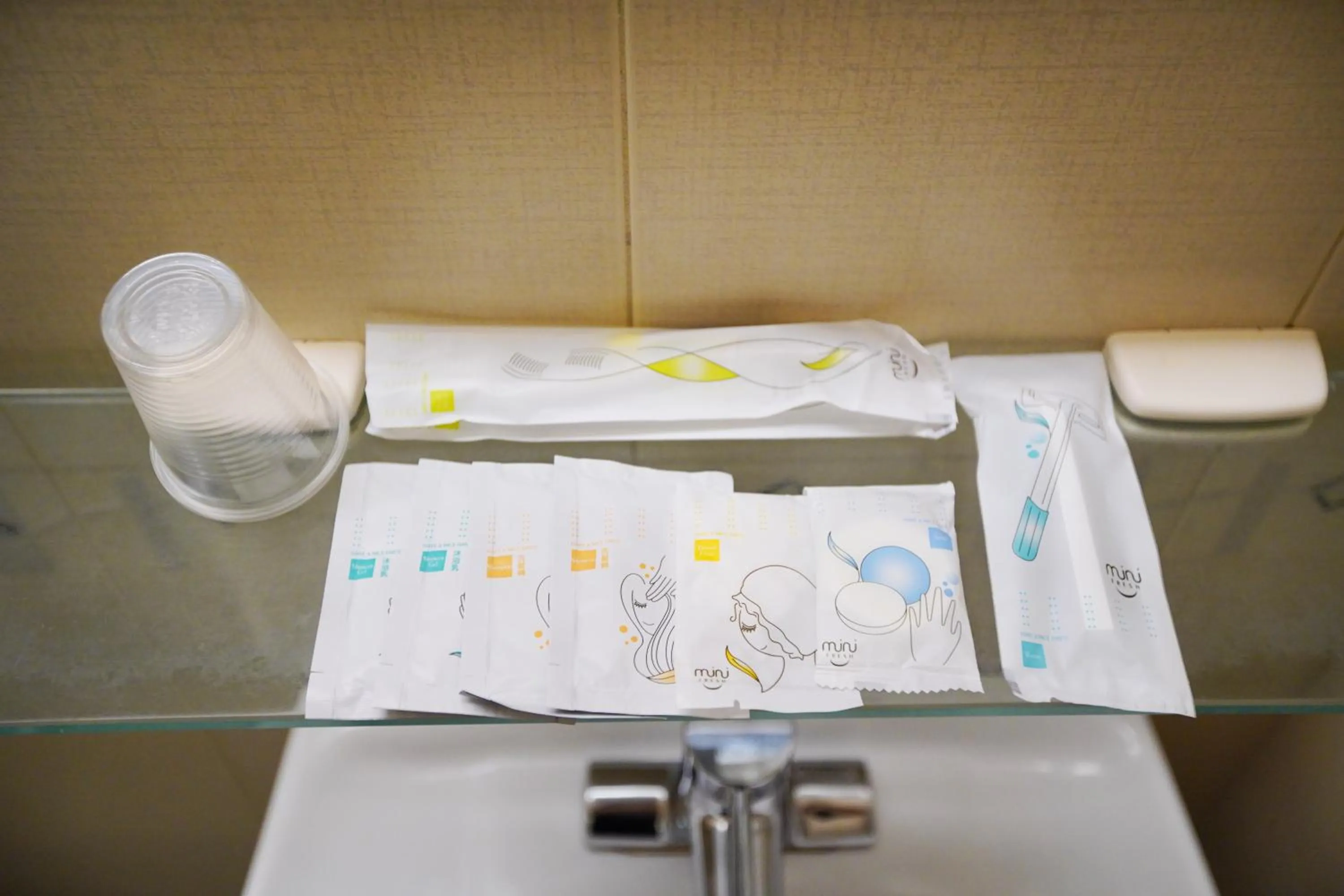 Bathroom in Happy Hotel