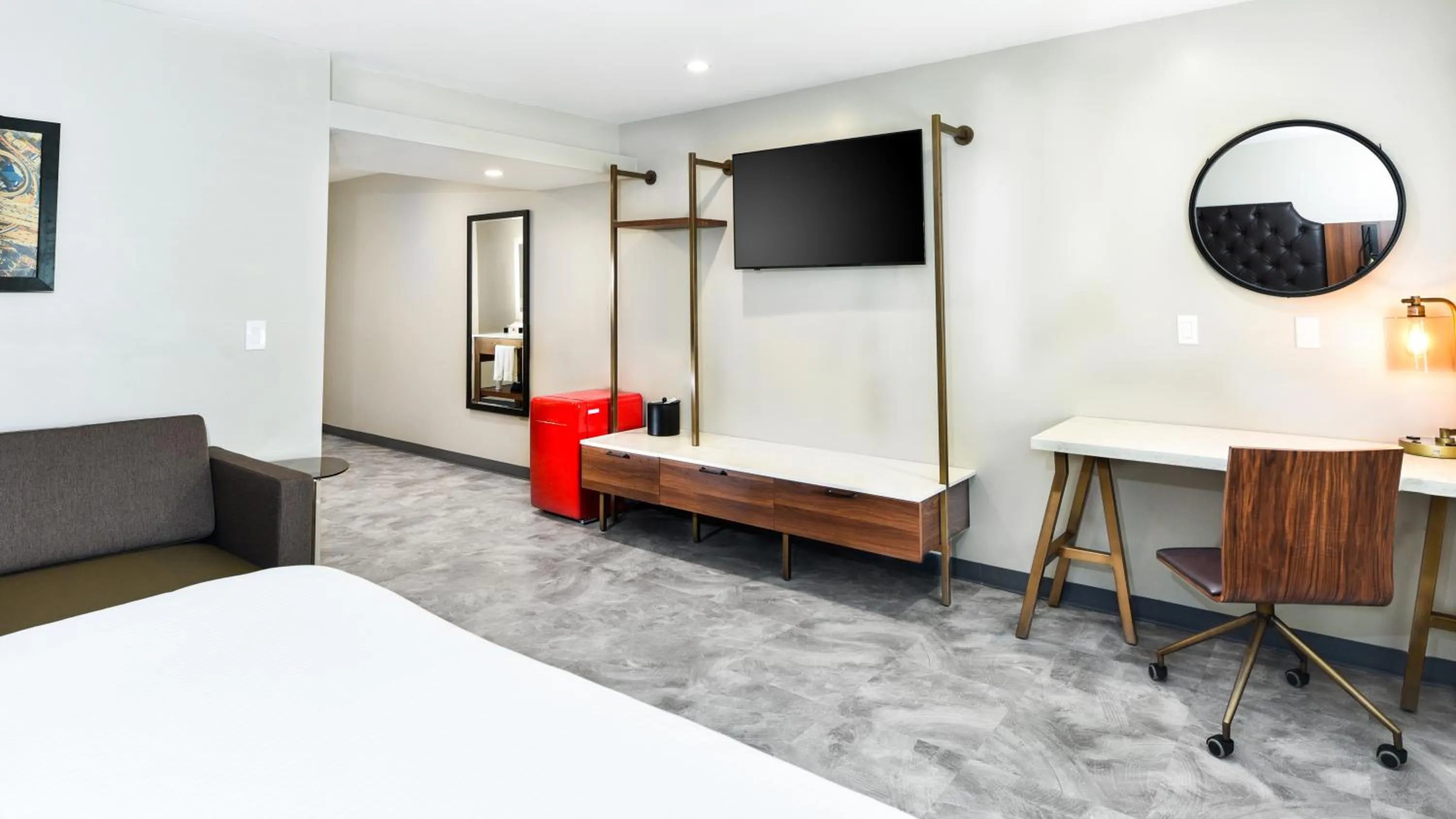 TV and multimedia, Bed in Hollywood Inn Suites Hotel