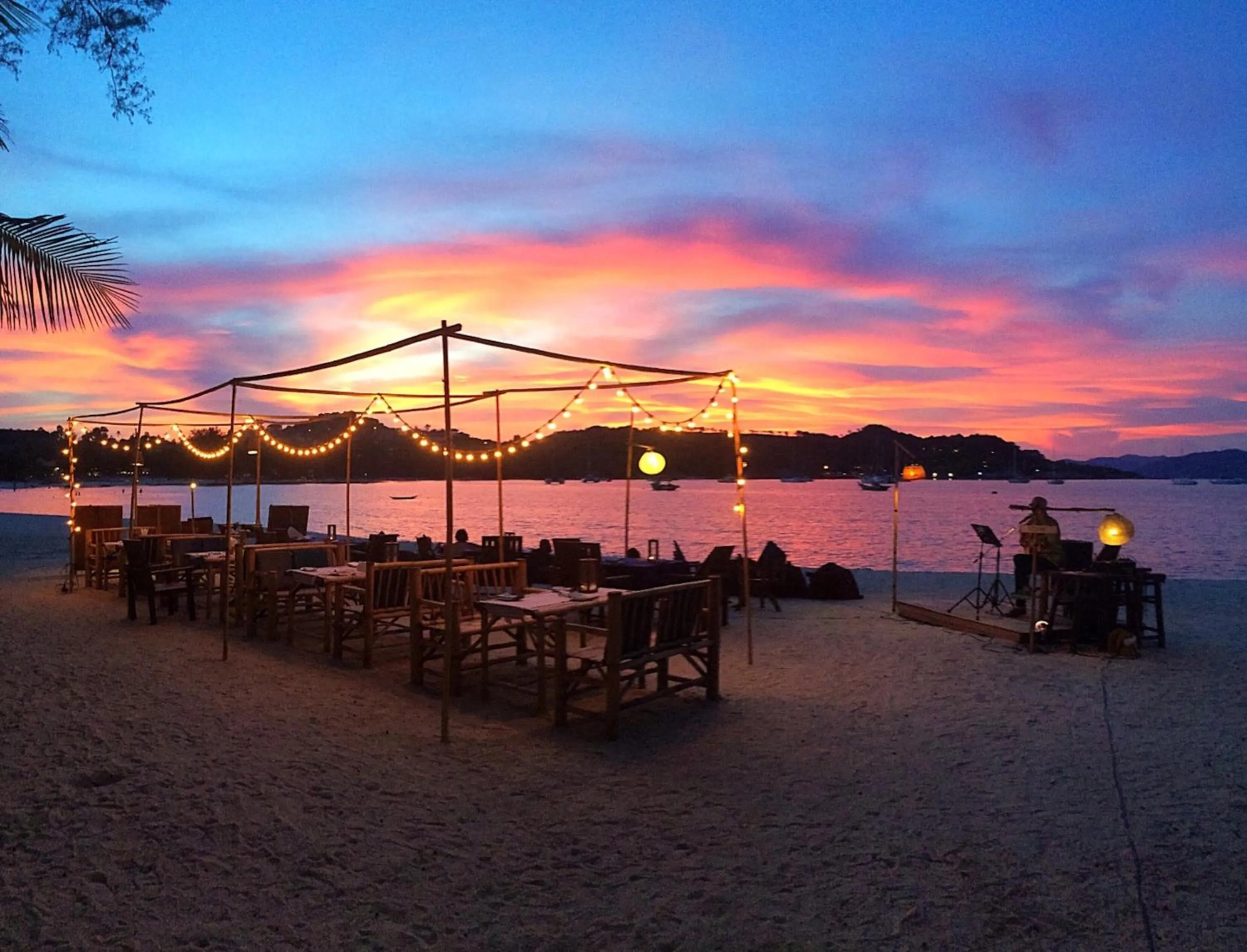 Restaurant/places to eat in Kirati Beach Resort