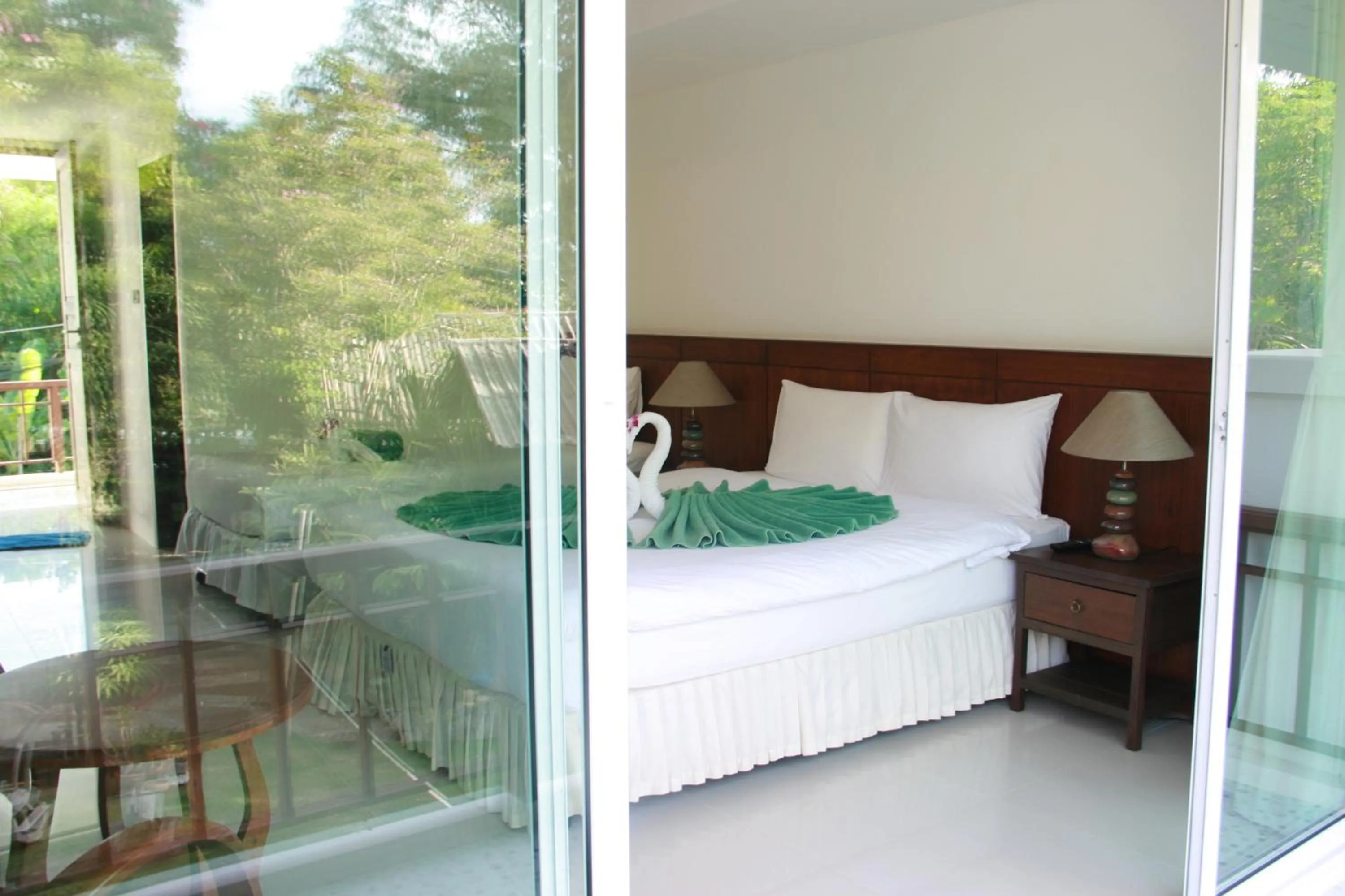 Bed in Kirati Beach Resort