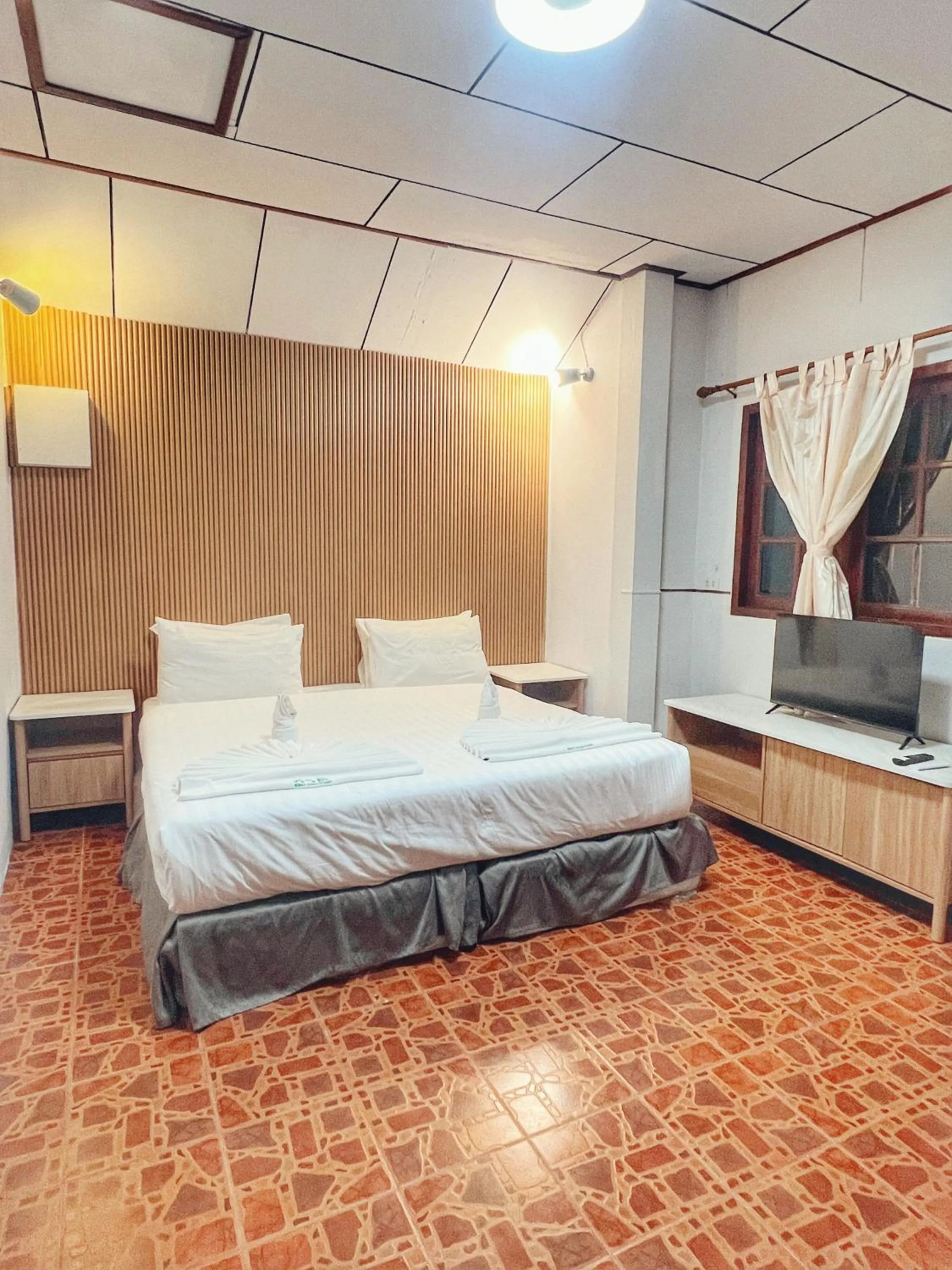 Bed in Kirati Beach Resort