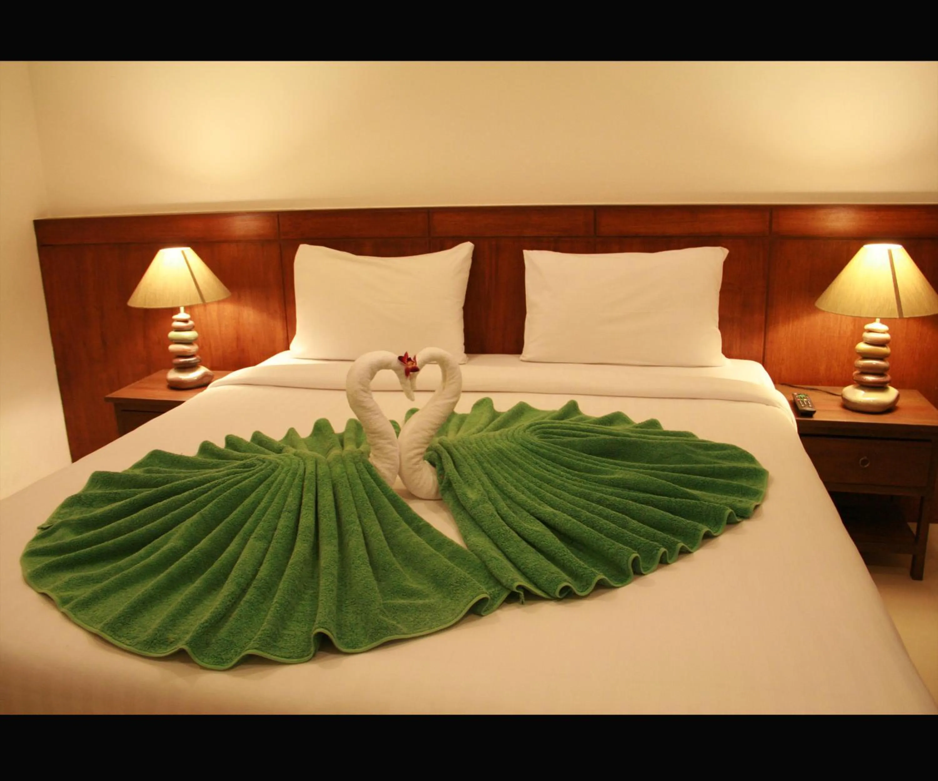 Bed in Kirati Beach Resort