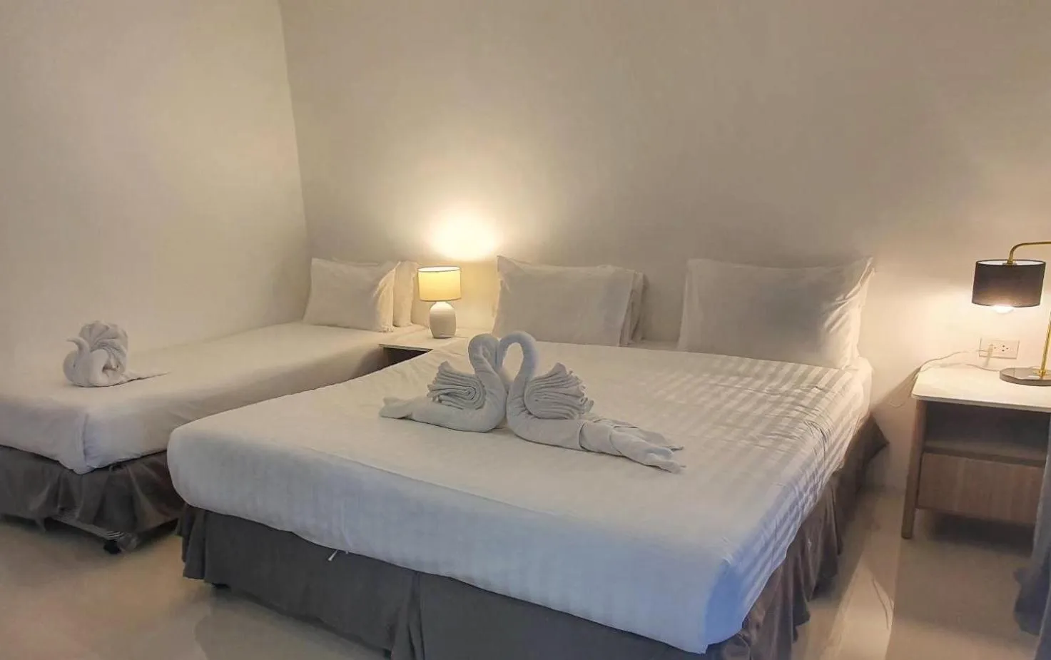 Bed in Kirati Beach Resort