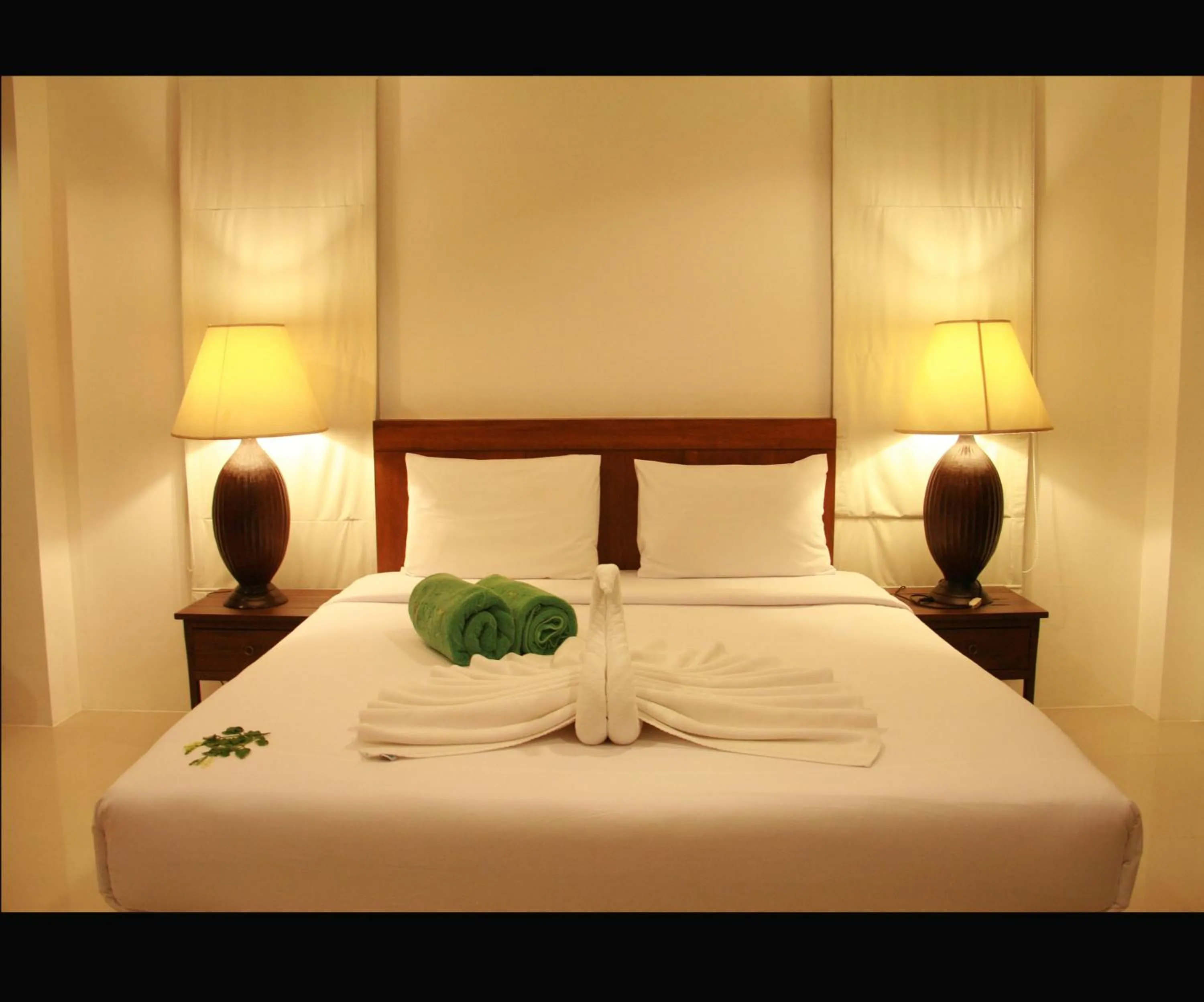 Bed in Kirati Beach Resort