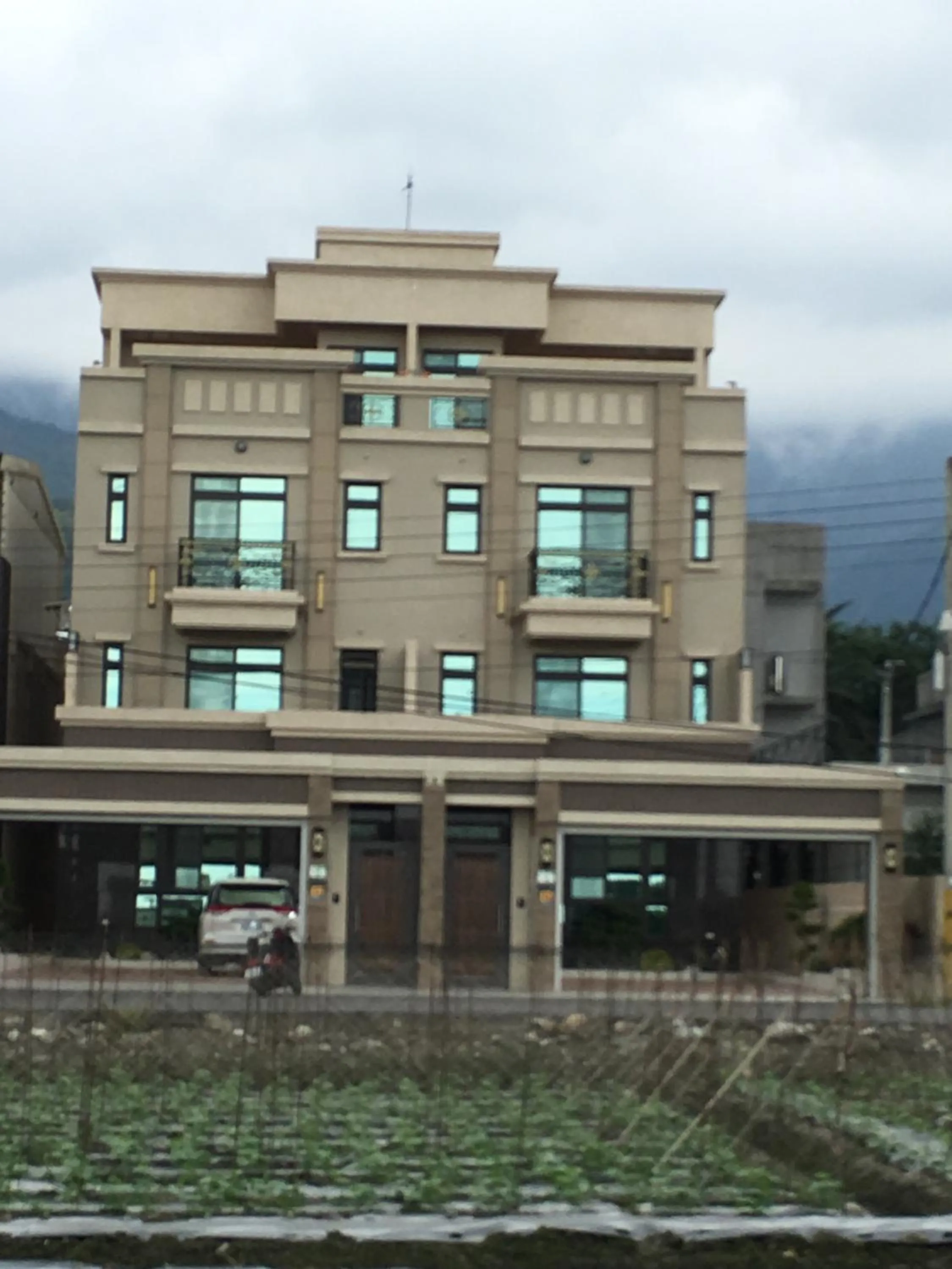 Property building in Canova Homestay
