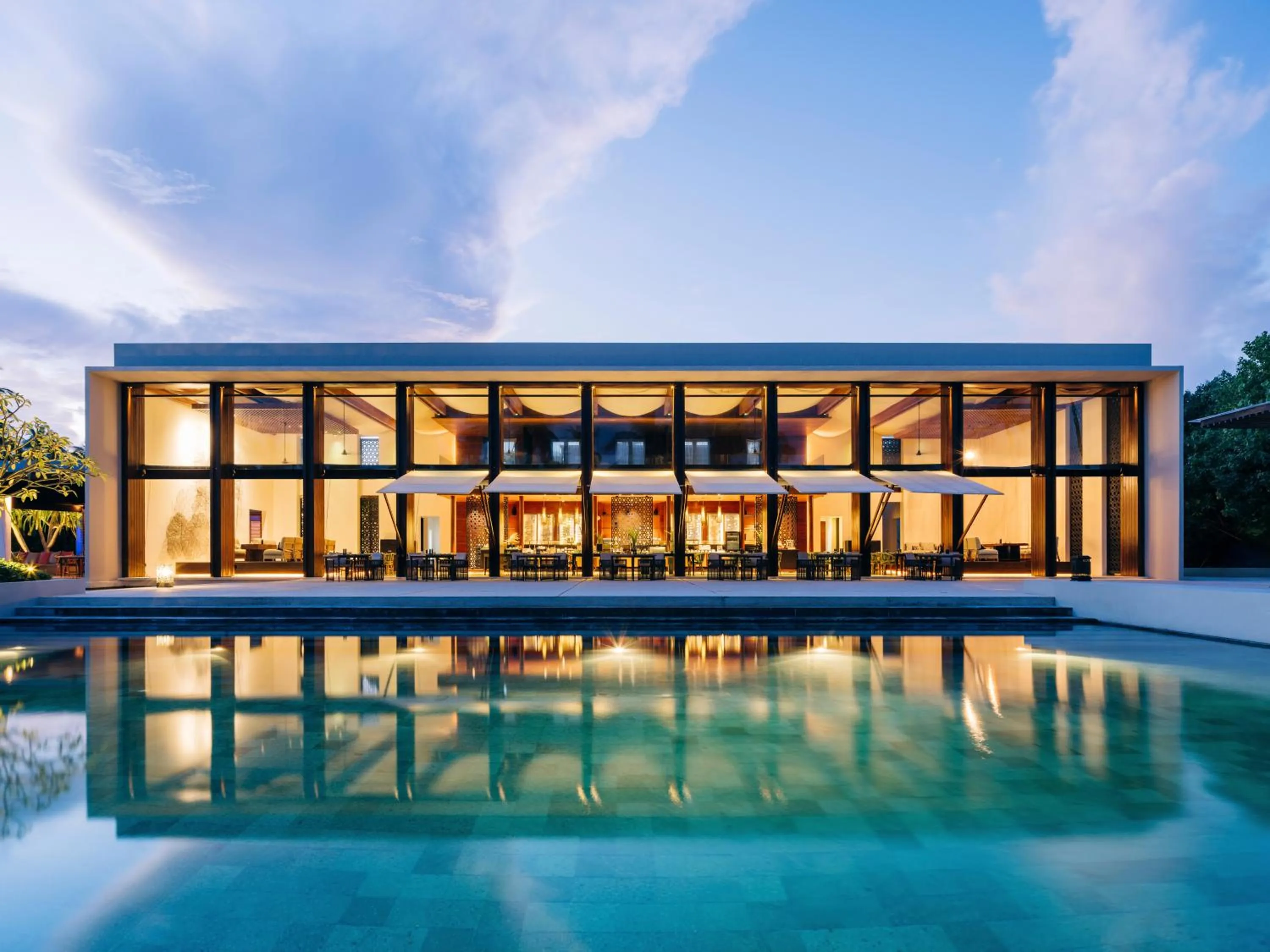 Restaurant/places to eat in Park Hyatt Maldives Hadahaa