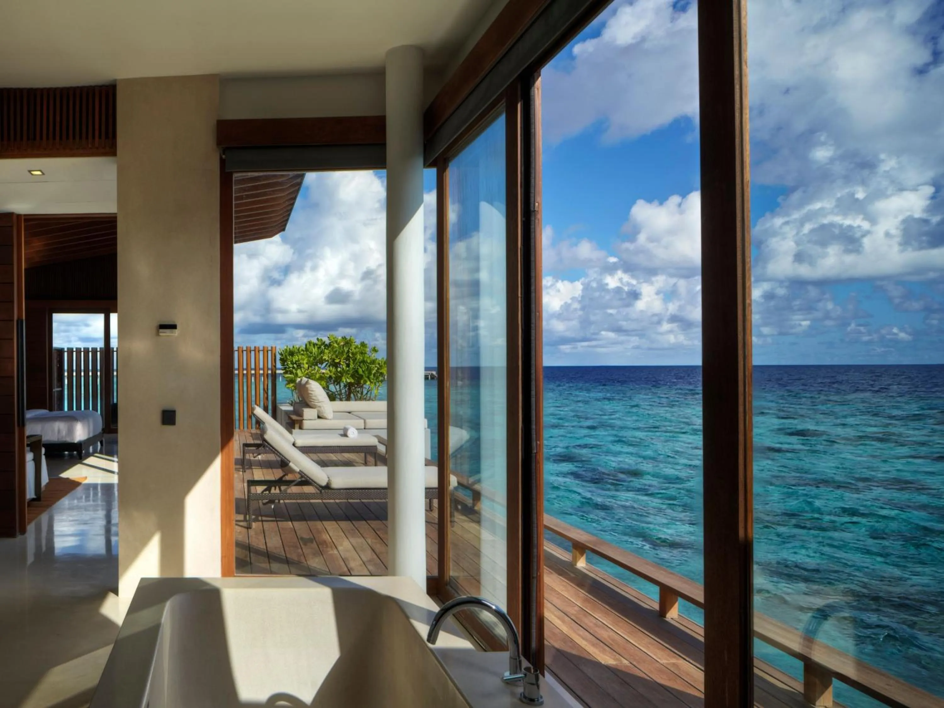 Sea view in Park Hyatt Maldives Hadahaa