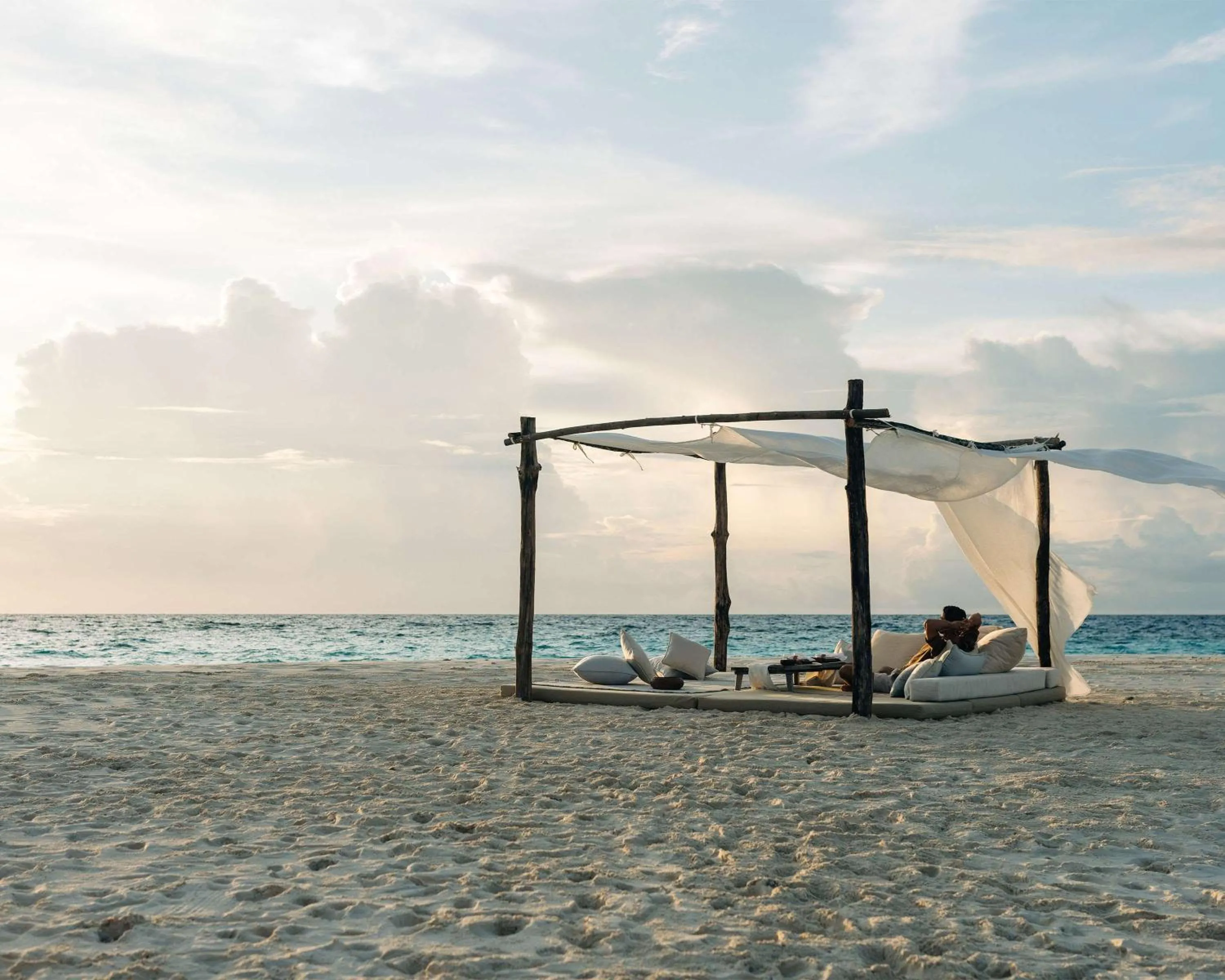 Beach in Park Hyatt Maldives Hadahaa