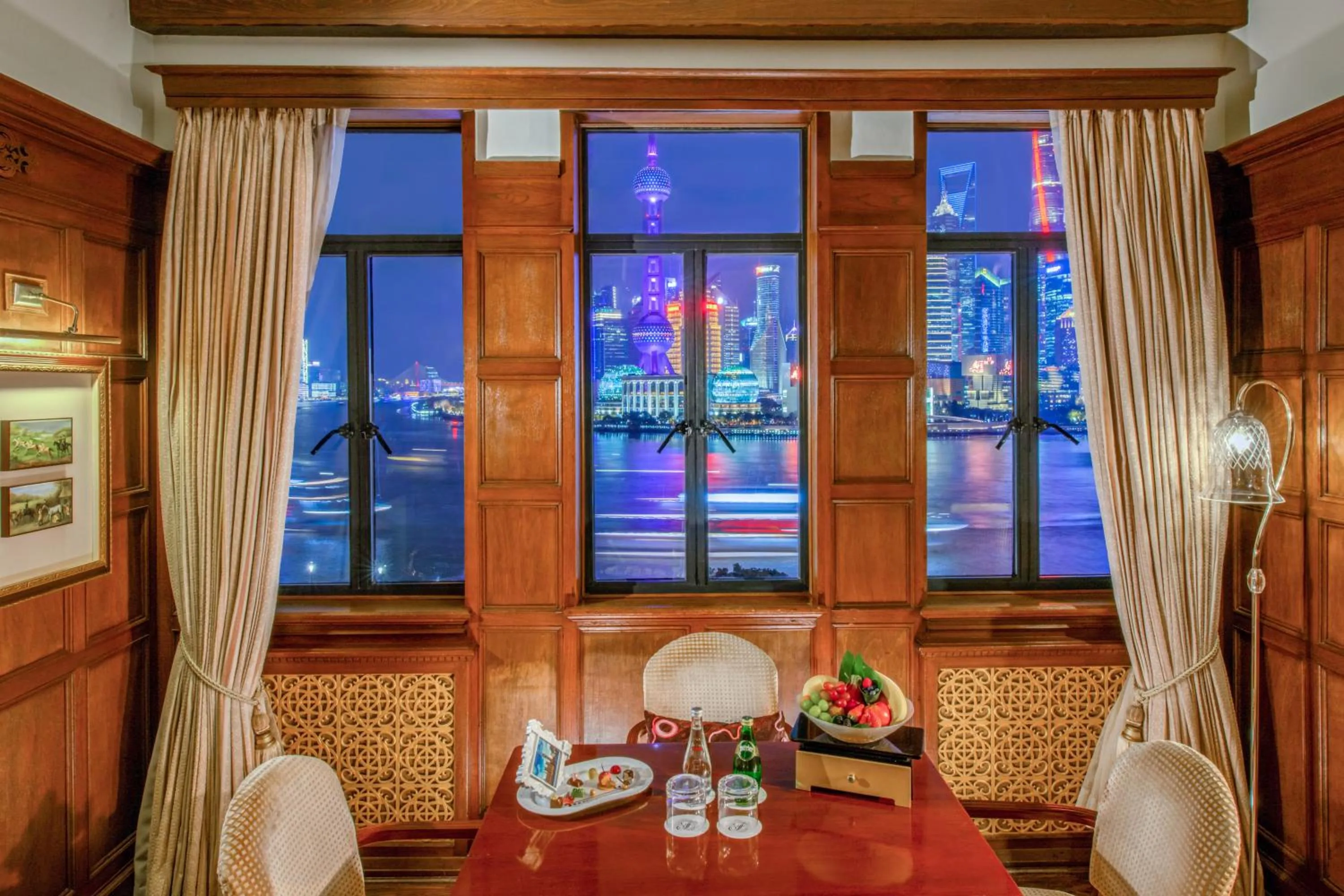 Dining area in Fairmont Peace Hotel on the Bund