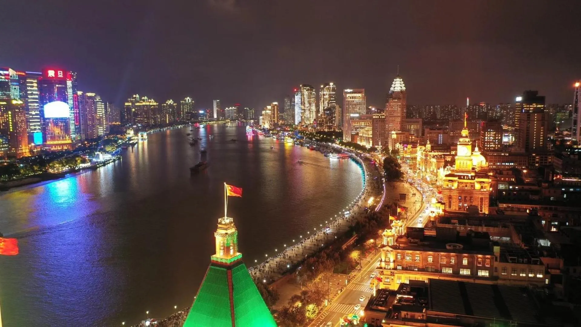 Landmark view in Fairmont Peace Hotel on the Bund