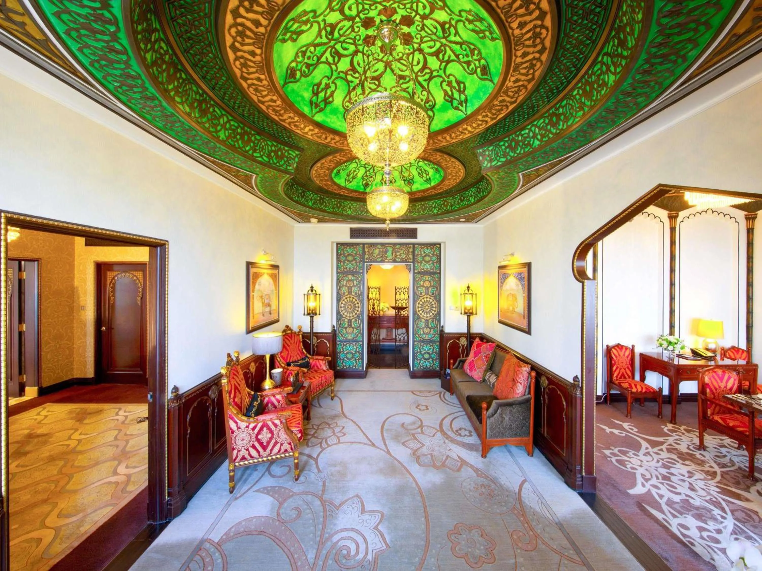 Bedroom in Fairmont Peace Hotel on the Bund