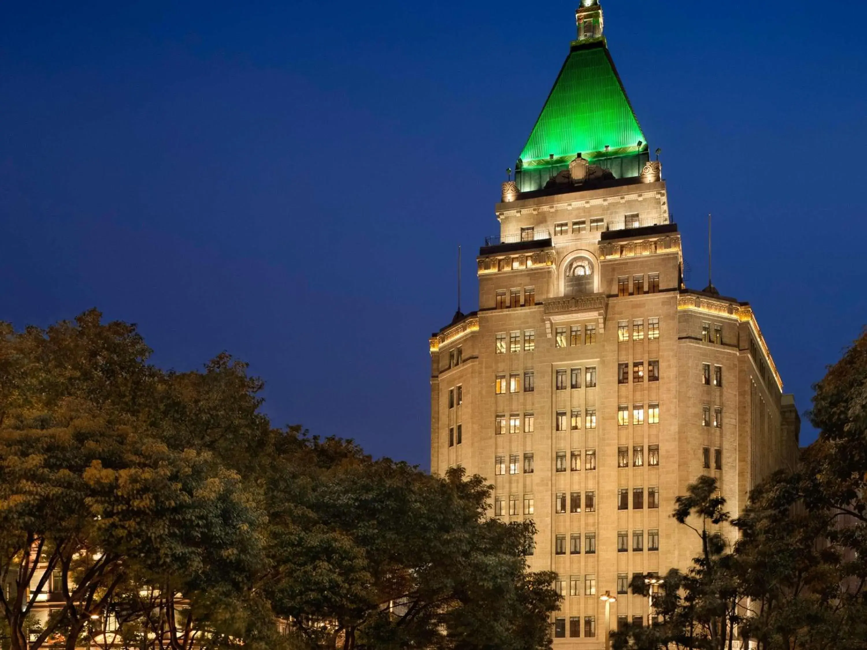 Fairmont Peace Hotel on the Bund Fairmont Peace Hotel on the Bund