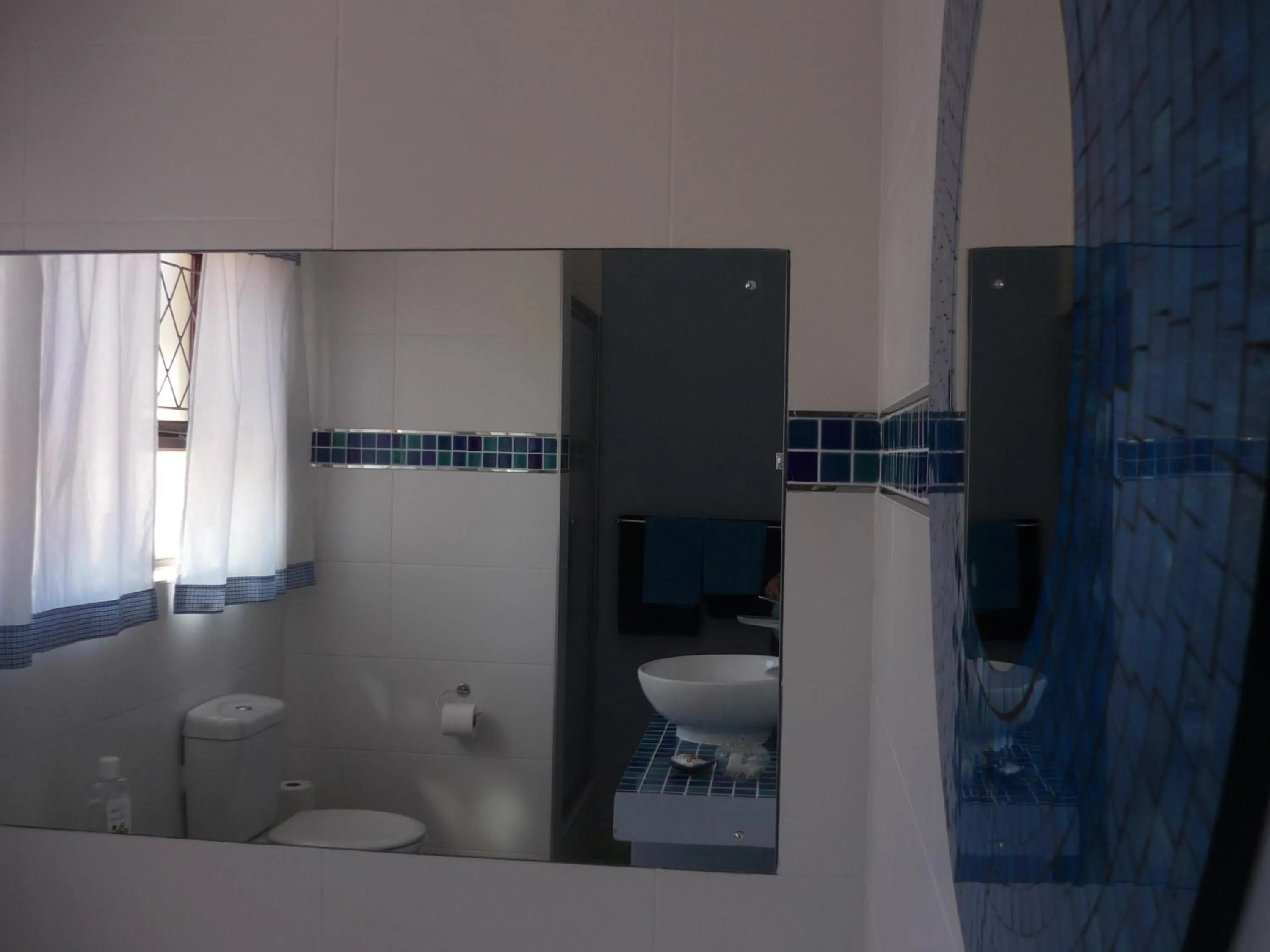 Bathroom in A1 Kynaston Guest House bed and breakfast or self catering