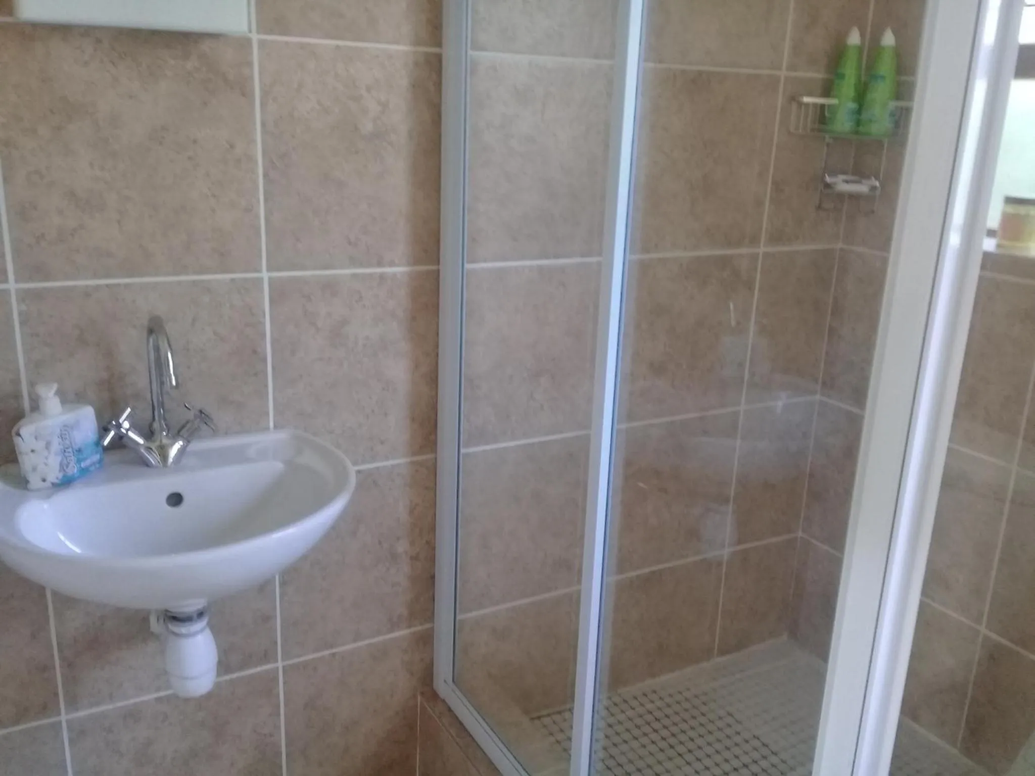 Bathroom in A1 Kynaston Guest House bed and breakfast or self catering