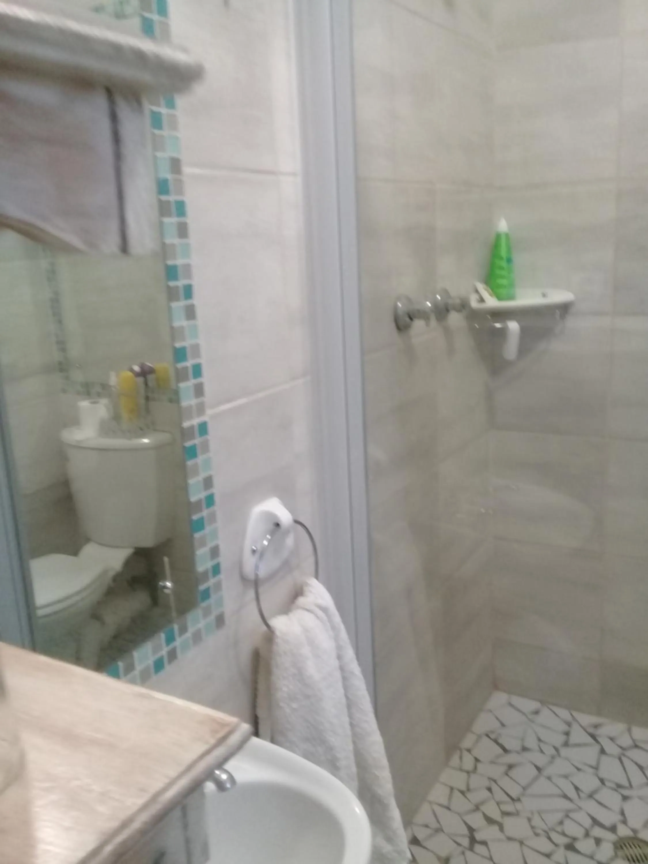 Shower in A1 Kynaston Guest House bed and breakfast or self catering