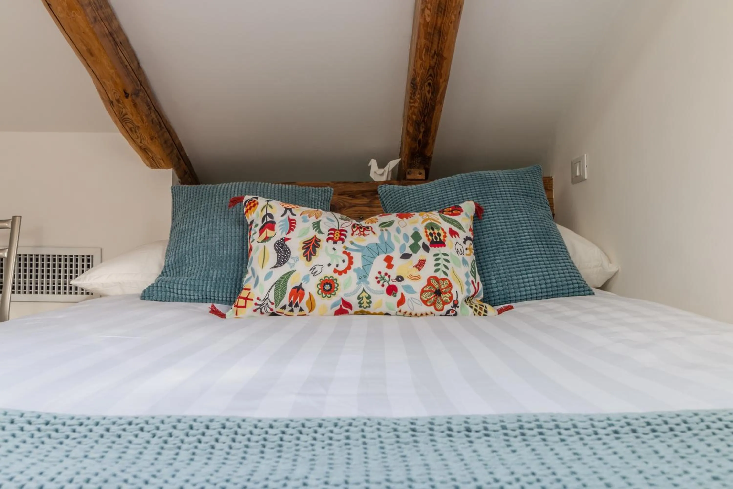 Bedroom, Bed in Rialto Mini