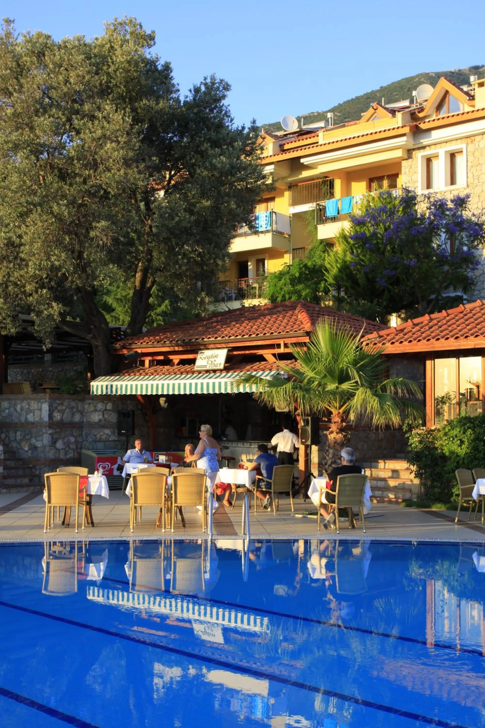 Day in Perdikia Hill Hotel And Villas