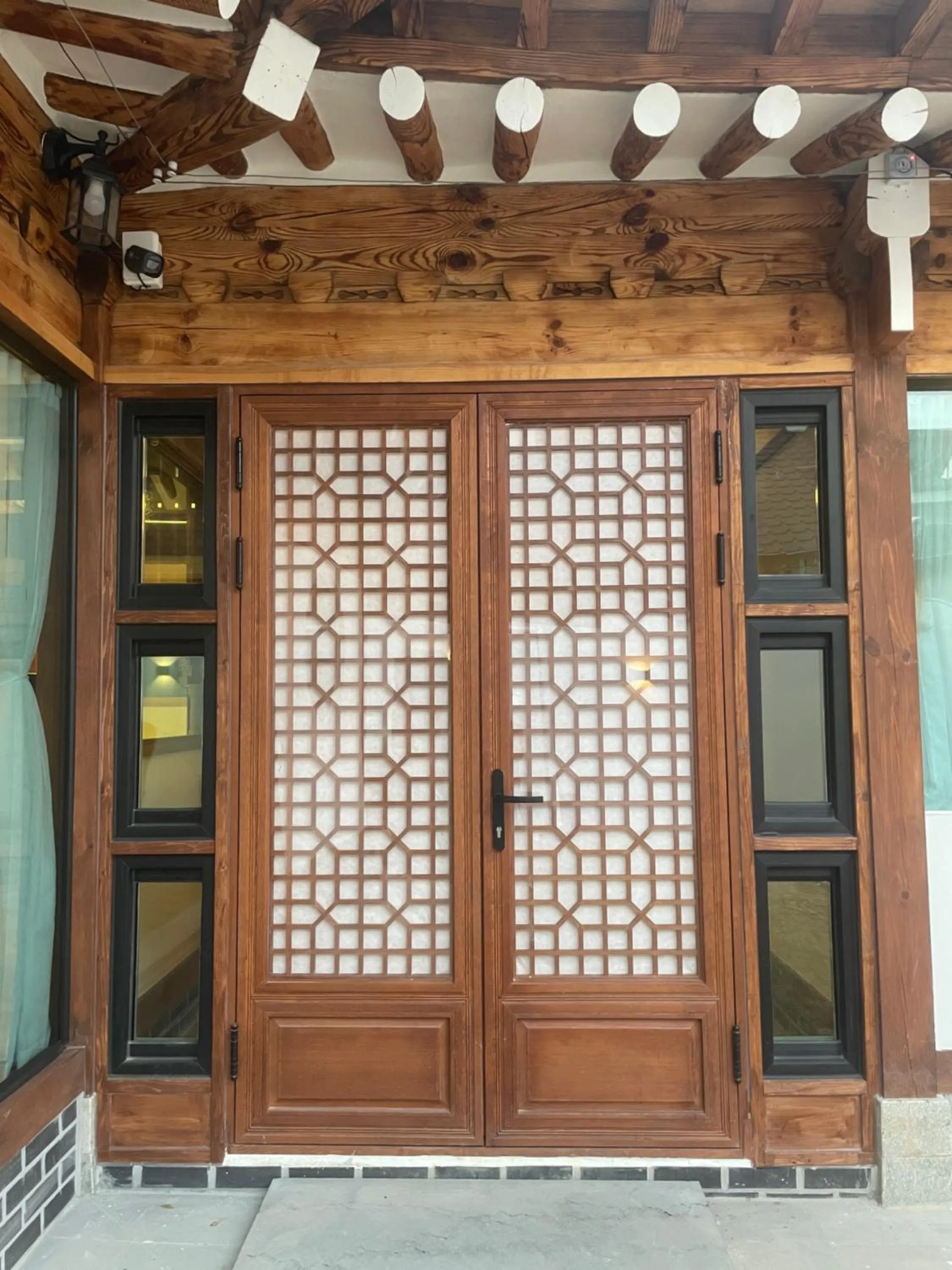 Facade/entrance in Hanok Hyeyum