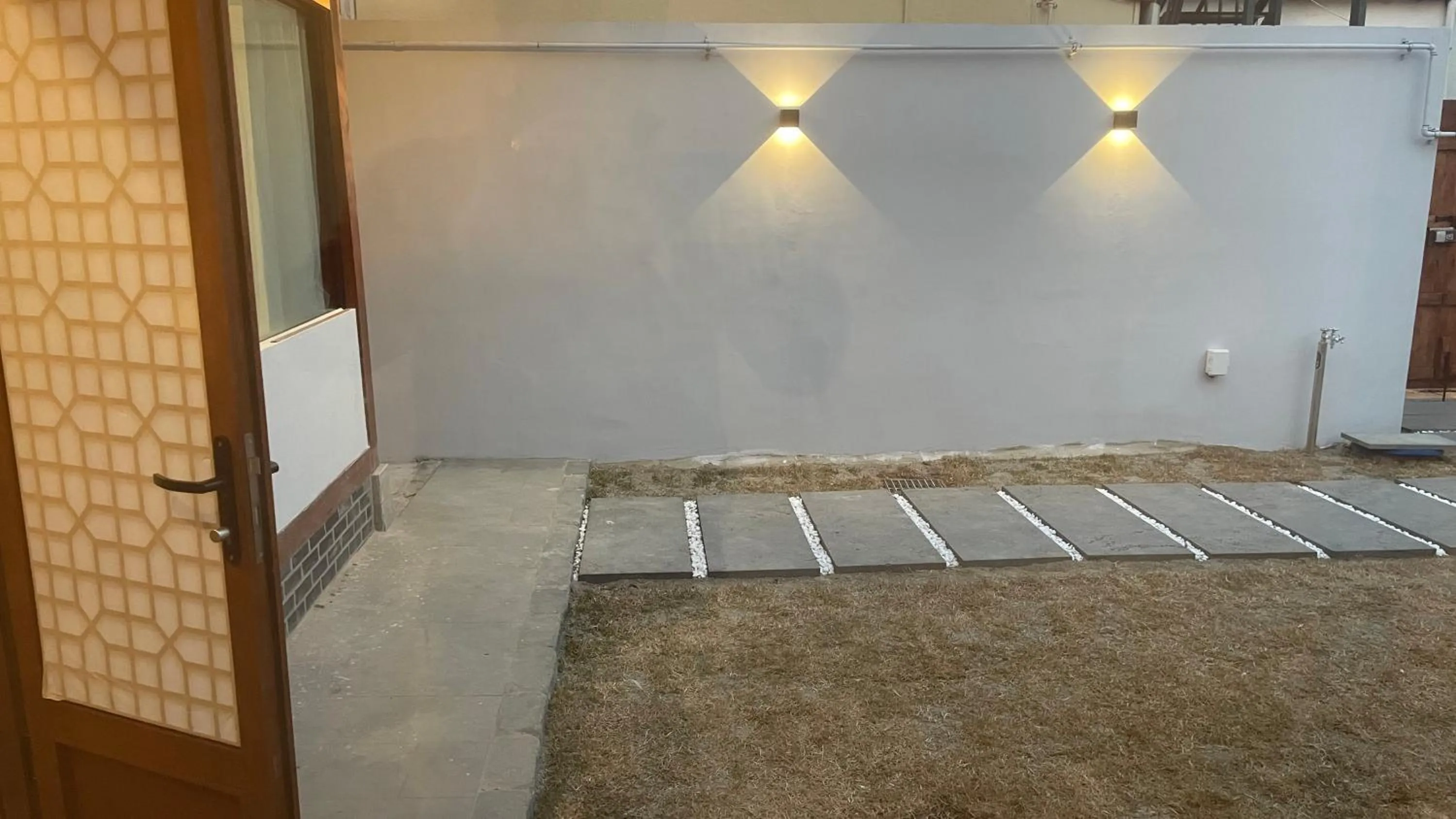 Garden in Hanok Hyeyum