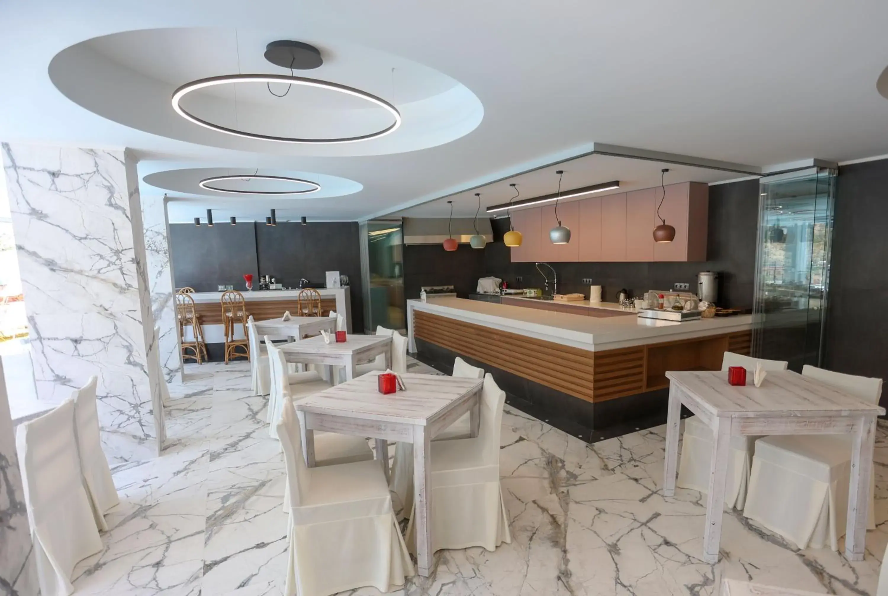 Restaurant/places to eat in Petra Hotel Restaurant/places to eat in Petra Hotel