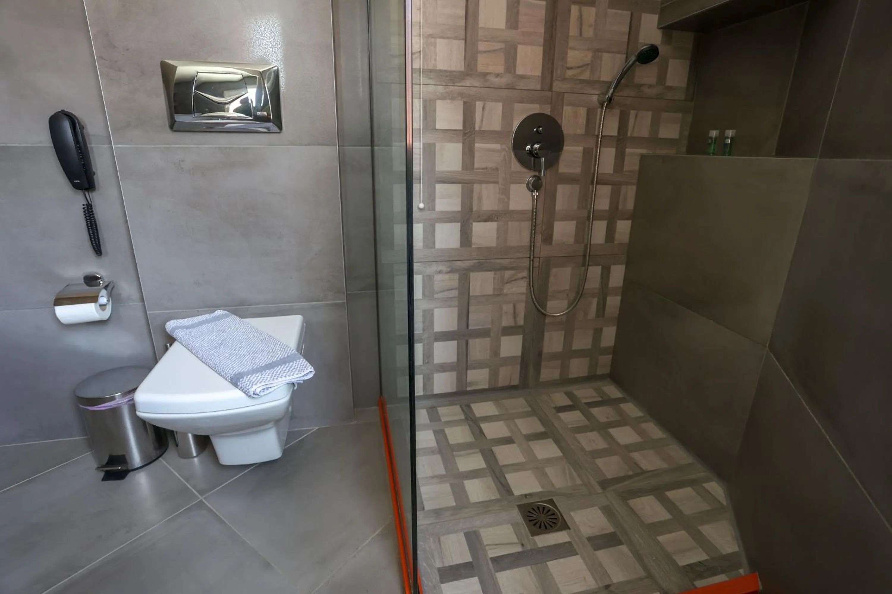 Bathroom in Petra Hotel