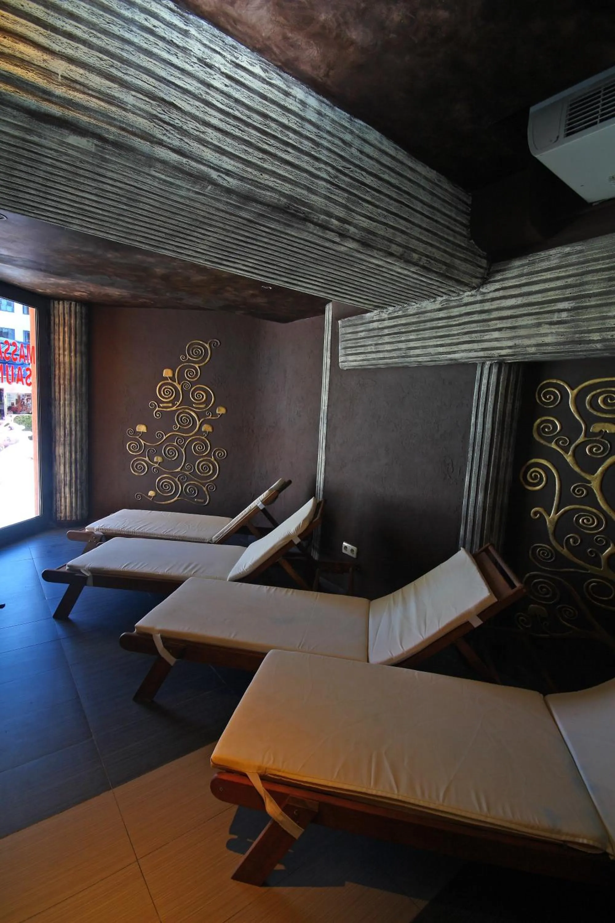 Spa and wellness centre/facilities in Smartline Meridian Hotel