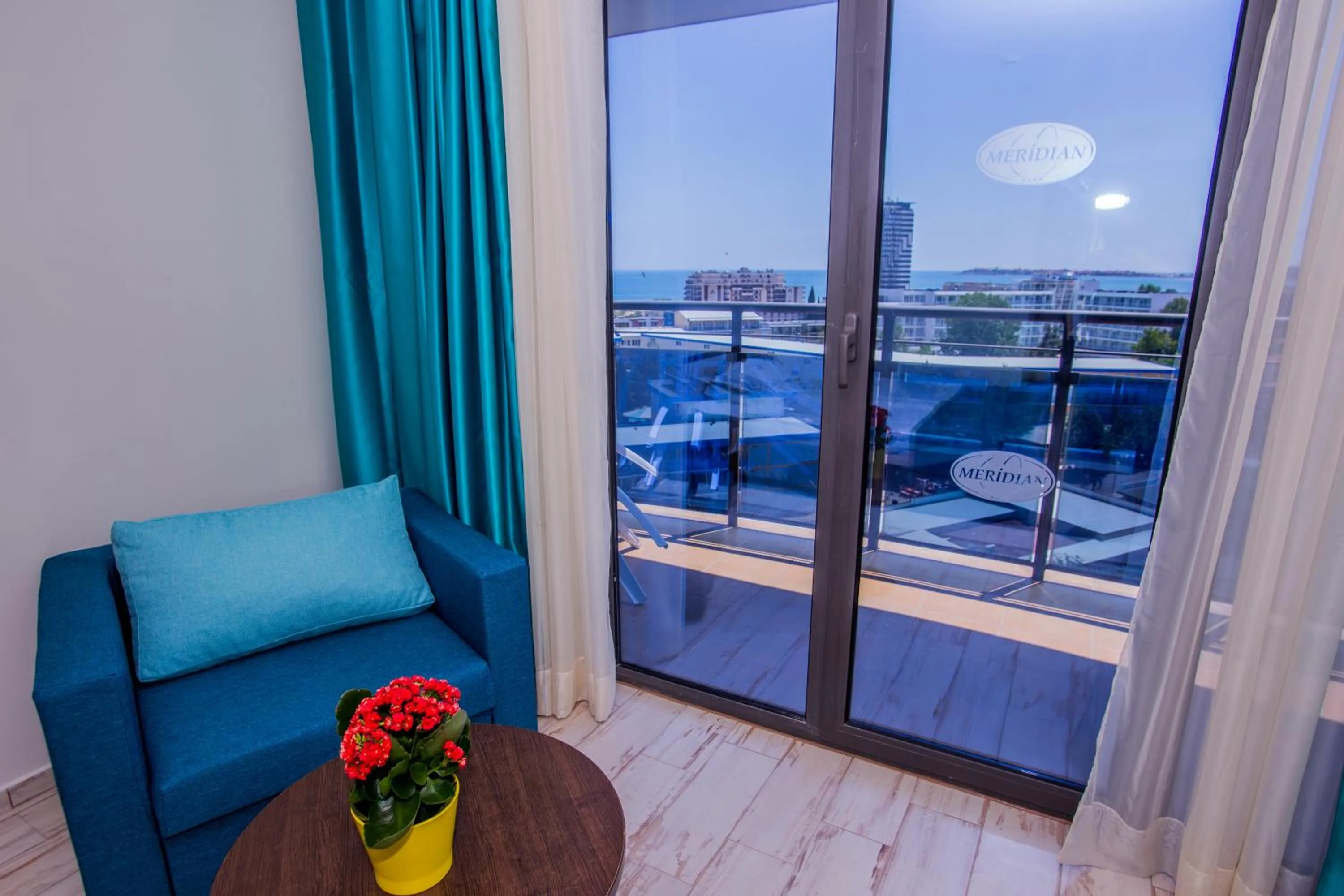 Shower in Smartline Meridian Hotel