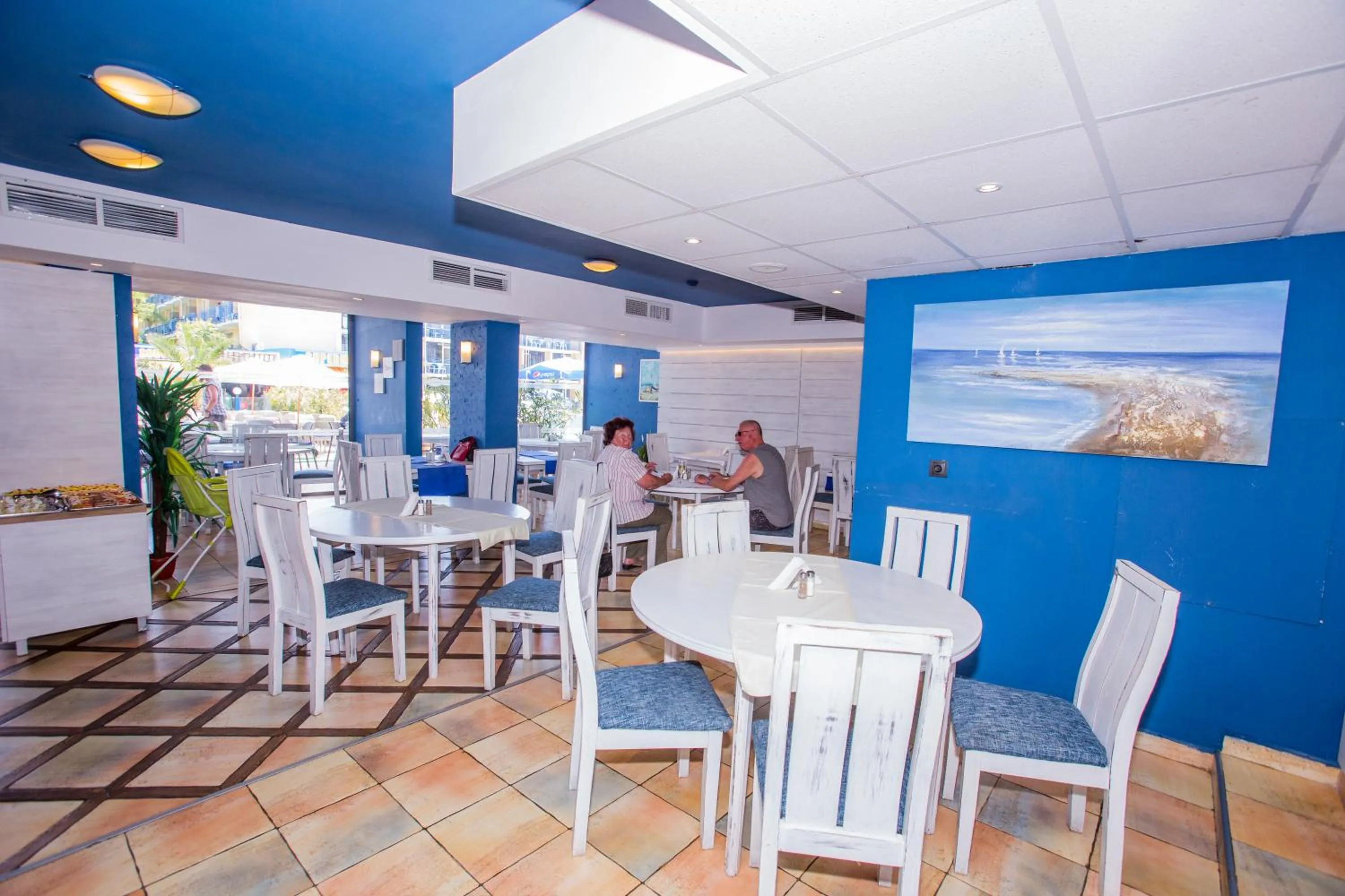 Restaurant/places to eat in Smartline Meridian Hotel