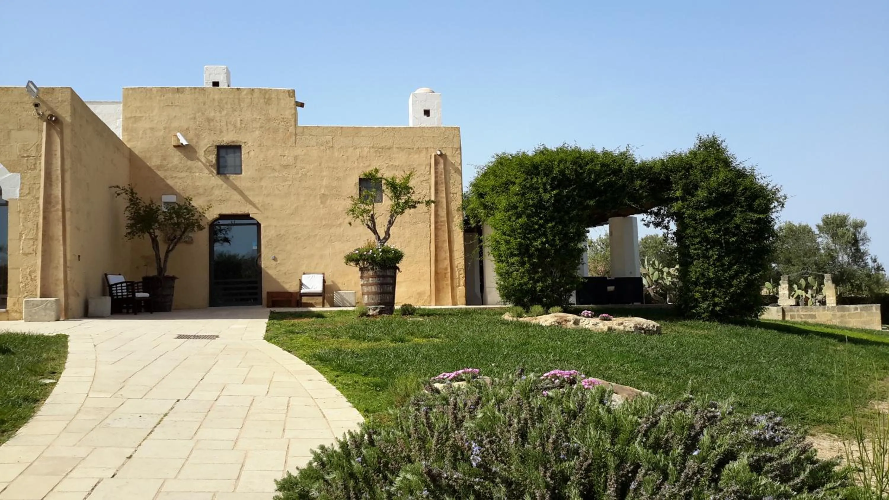 Facade/entrance in Masseria L'Antico Frantoio