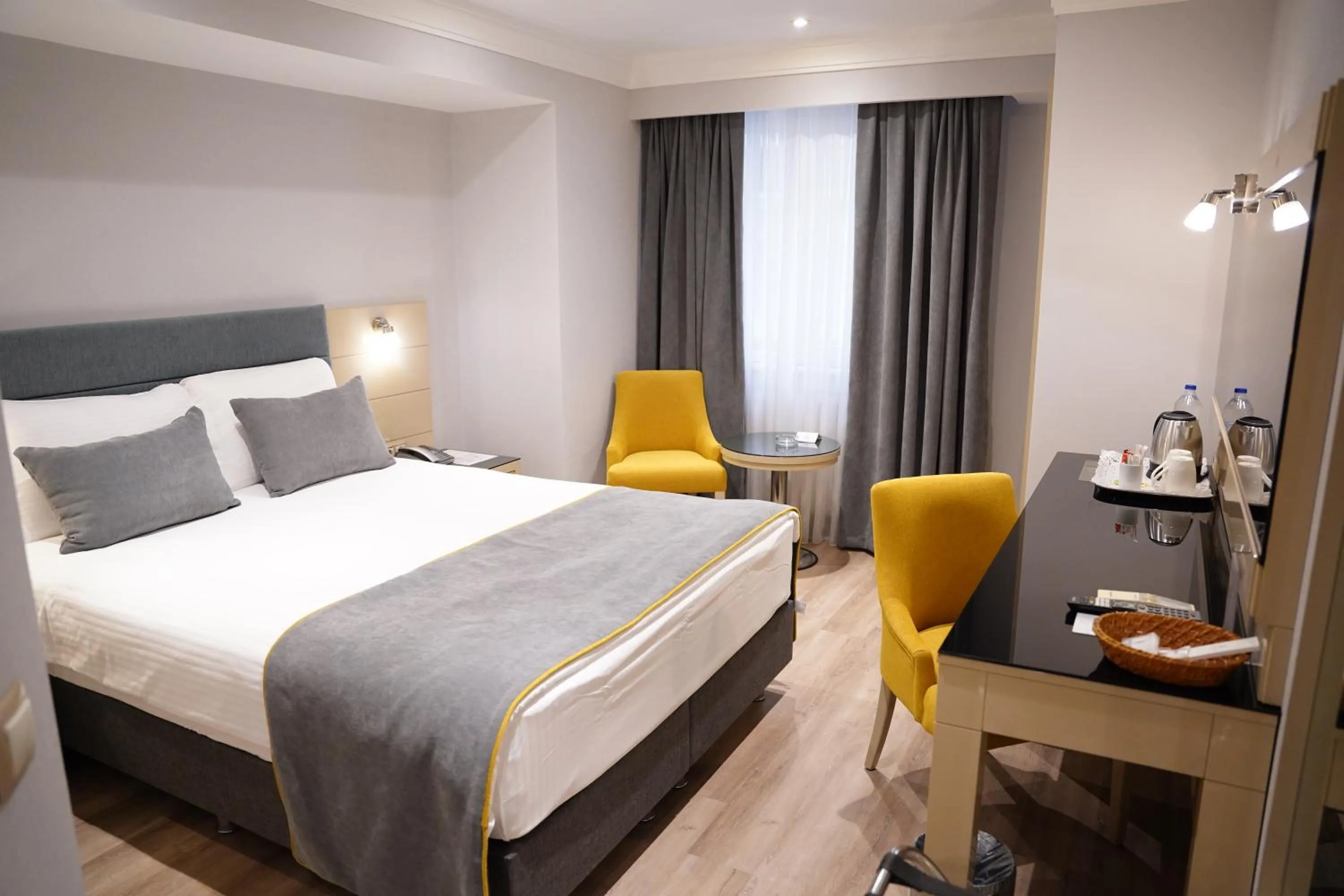 Bed in Amethyst Hotel