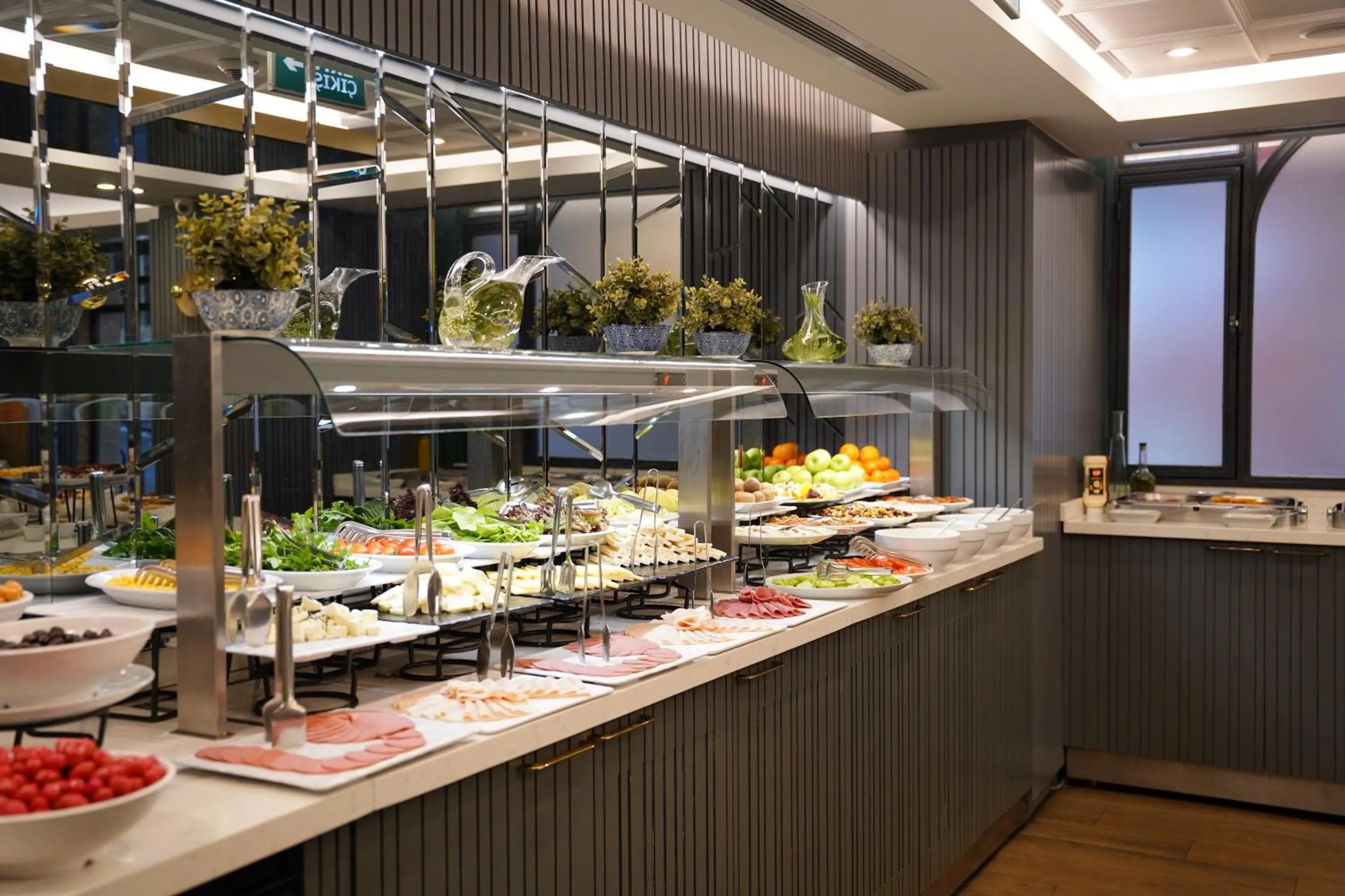 Buffet breakfast in Amethyst Hotel