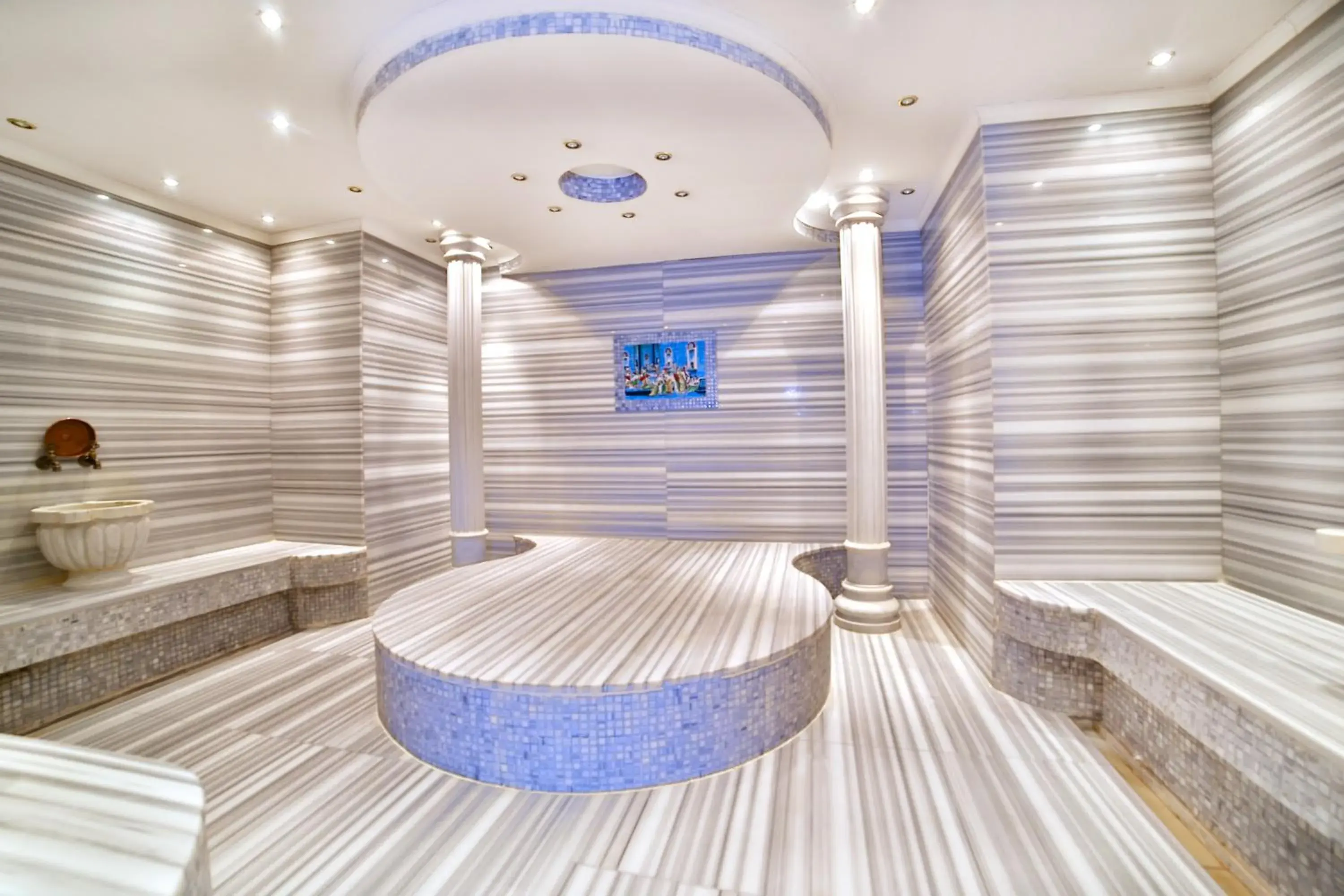 Spa and wellness centre/facilities in Amethyst Hotel Spa and wellness centre/facilities in Amethyst Hotel