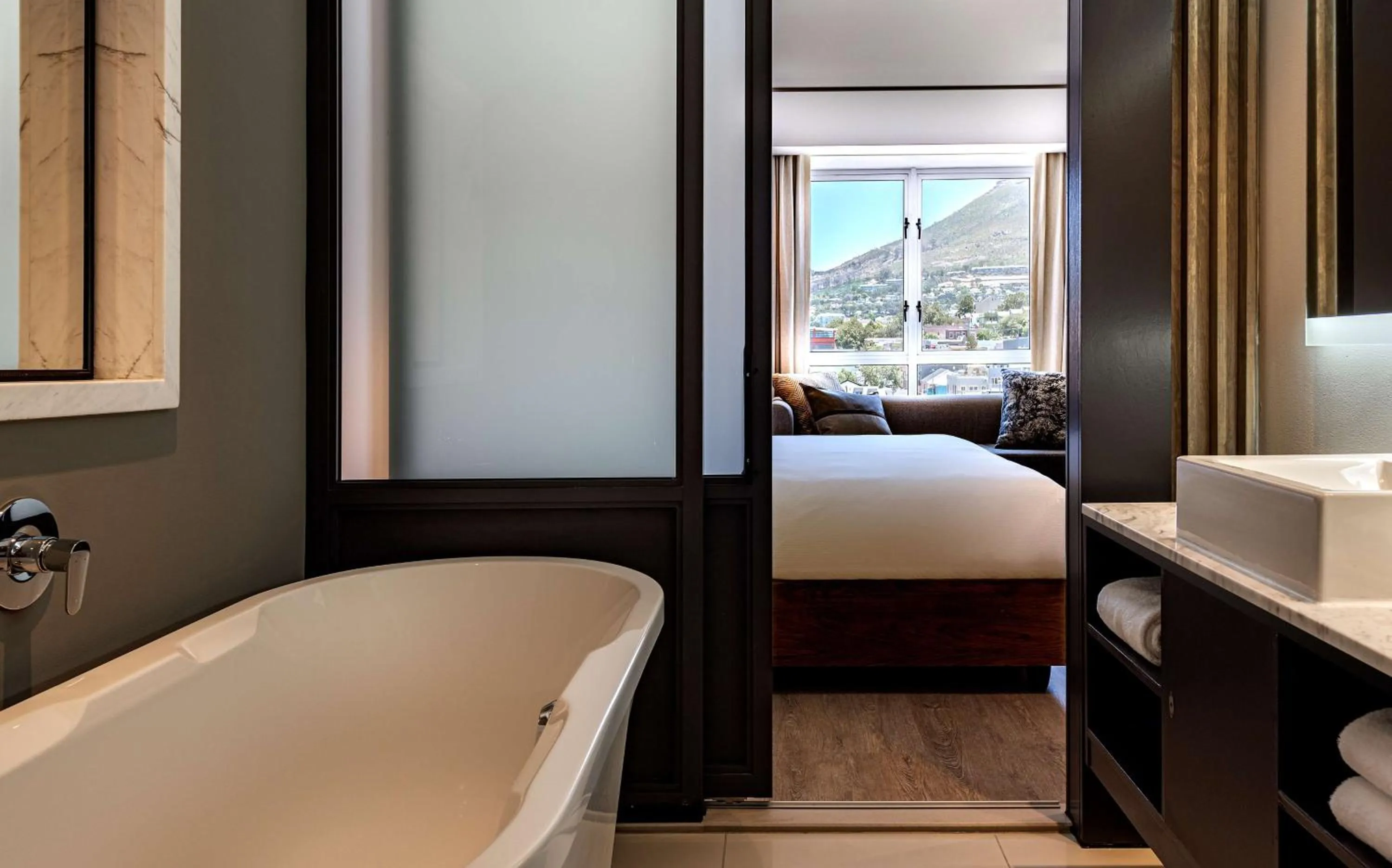Bathroom, Bed in Hyatt Regency Cape Town