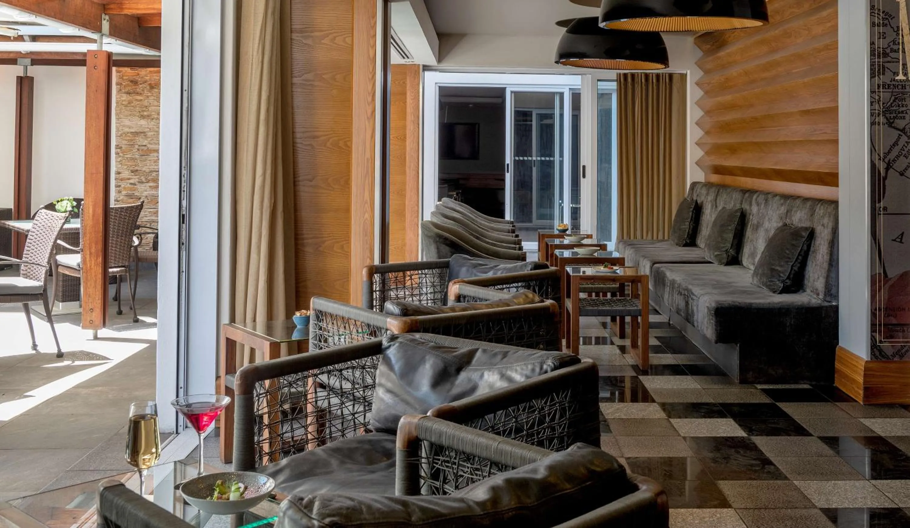 Lounge or bar in Hyatt Regency Cape Town