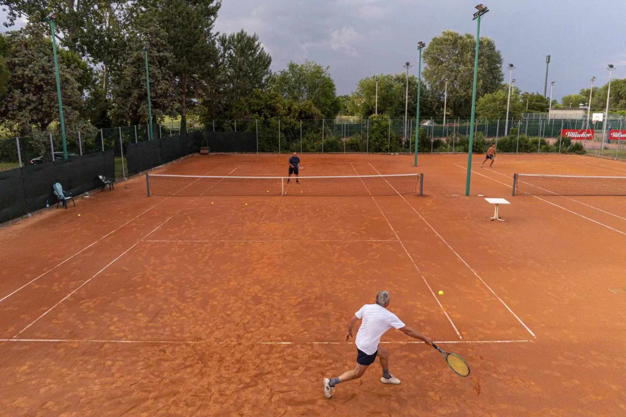 Tennis court in Residence Punta Spin