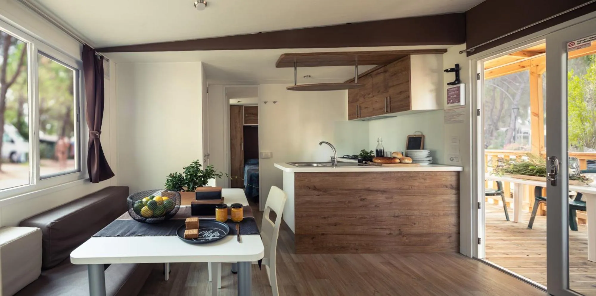 Dining area in Residence Punta Spin