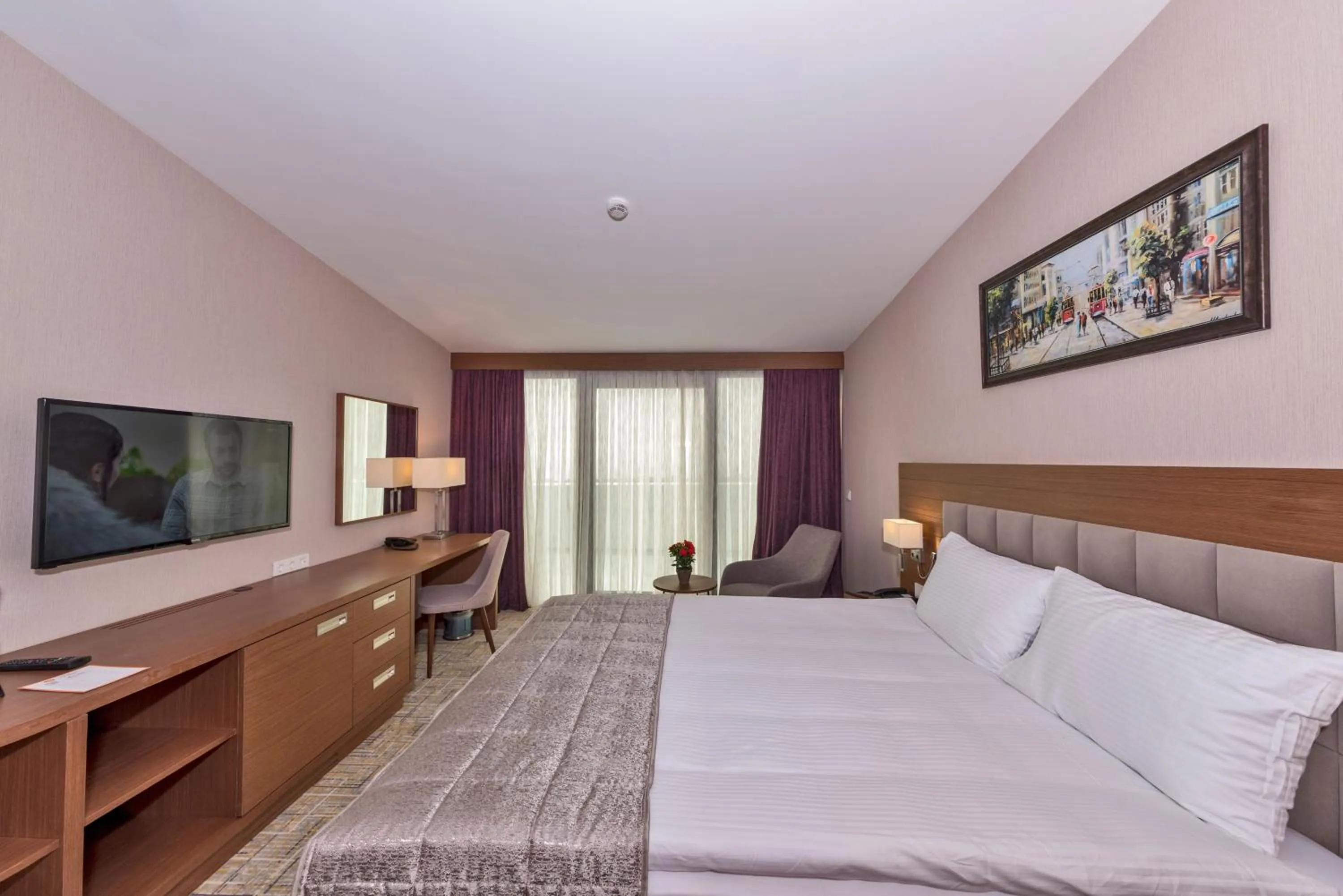 Bed in Land Park Hotel