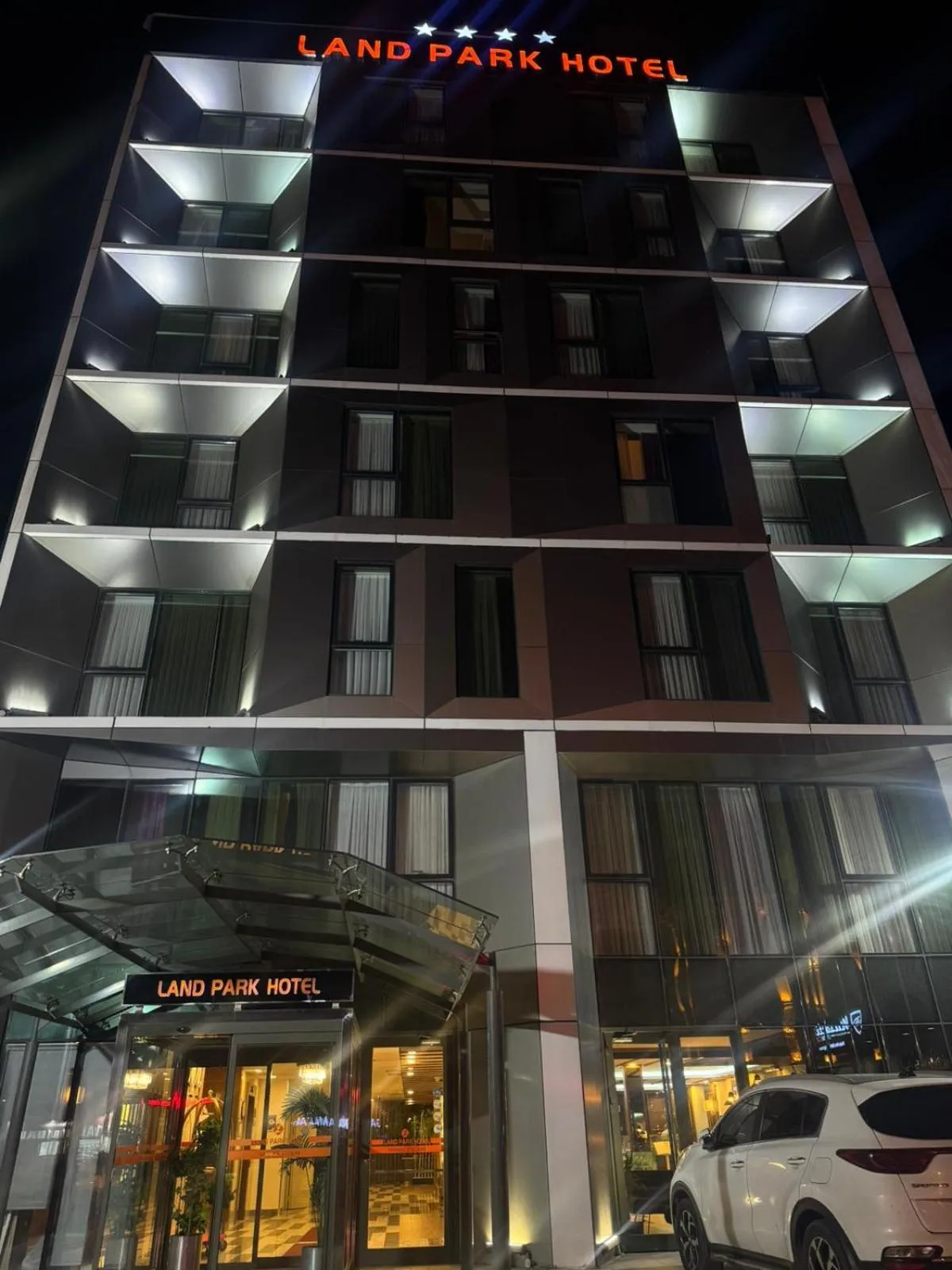 Property building in Land Park Hotel