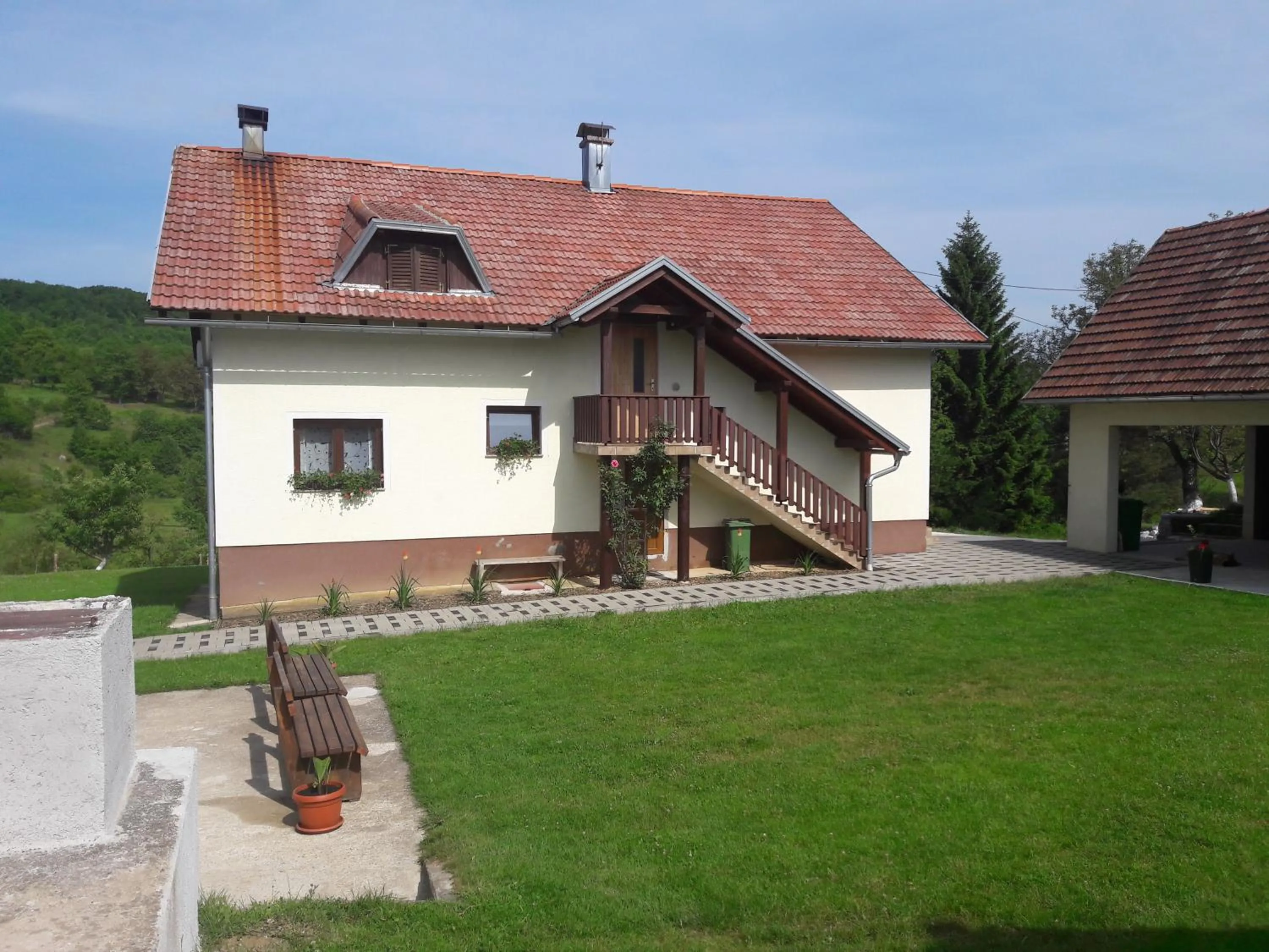 Facade/entrance in House Josipa